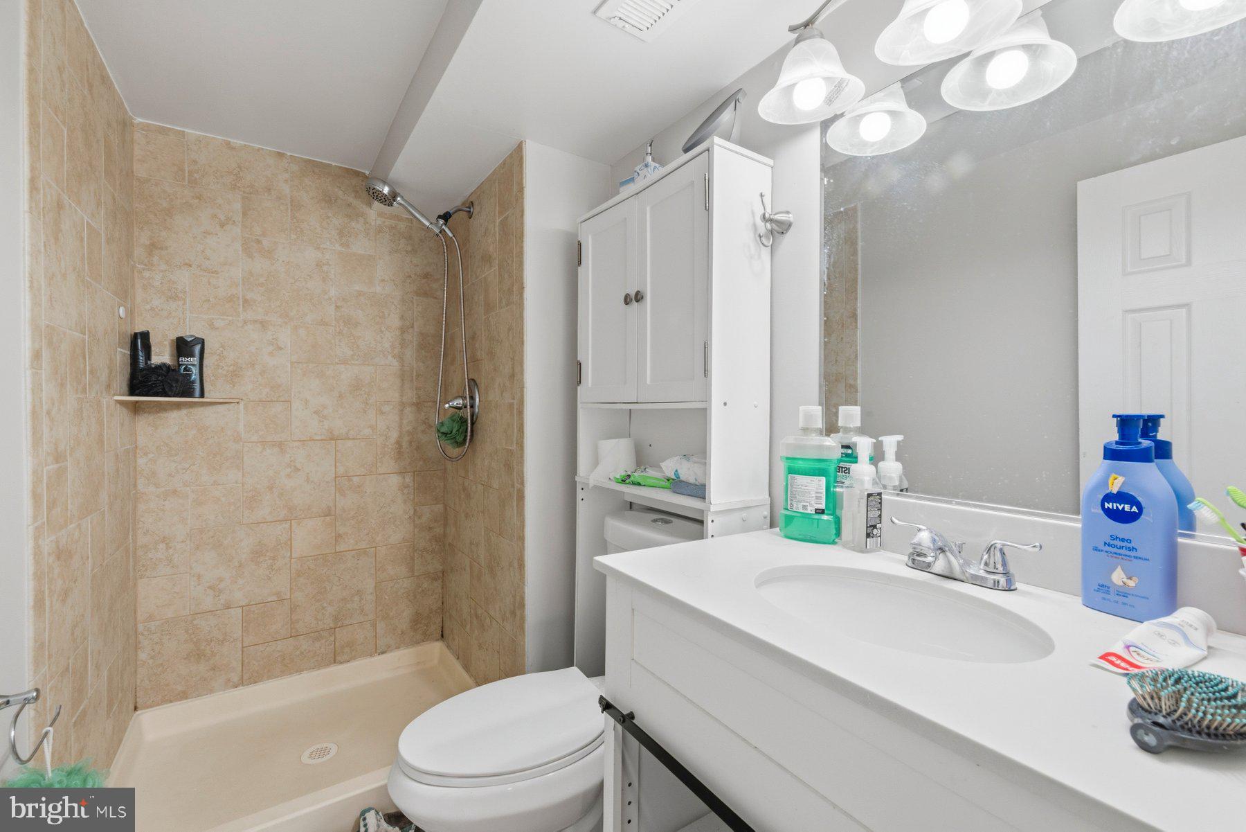 ELMHURST - Residential