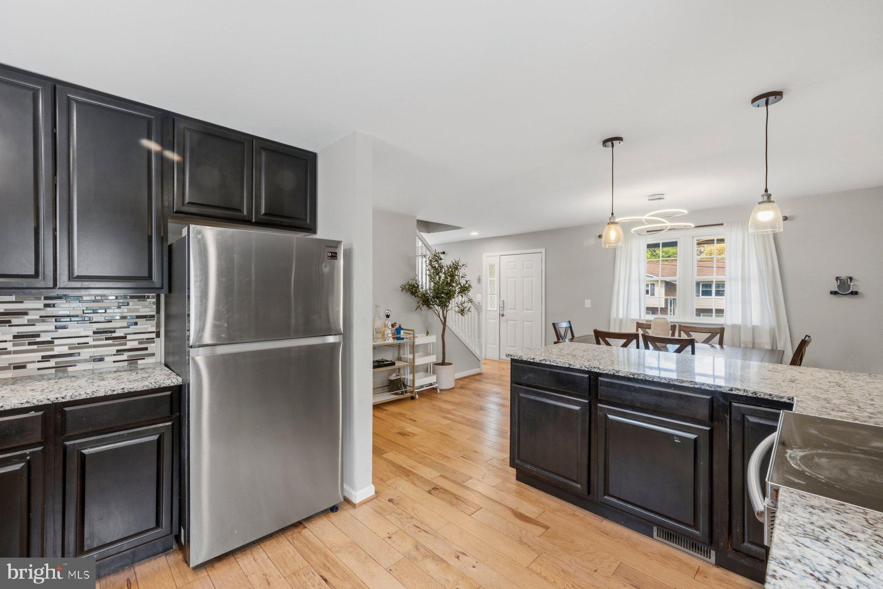 ELMHURST - Residential