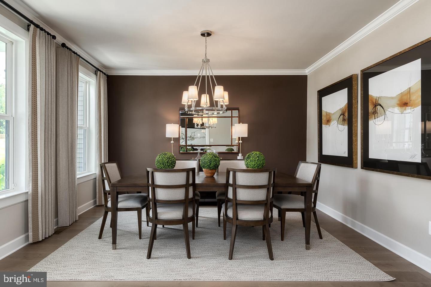 1317 LEELAND FOREST