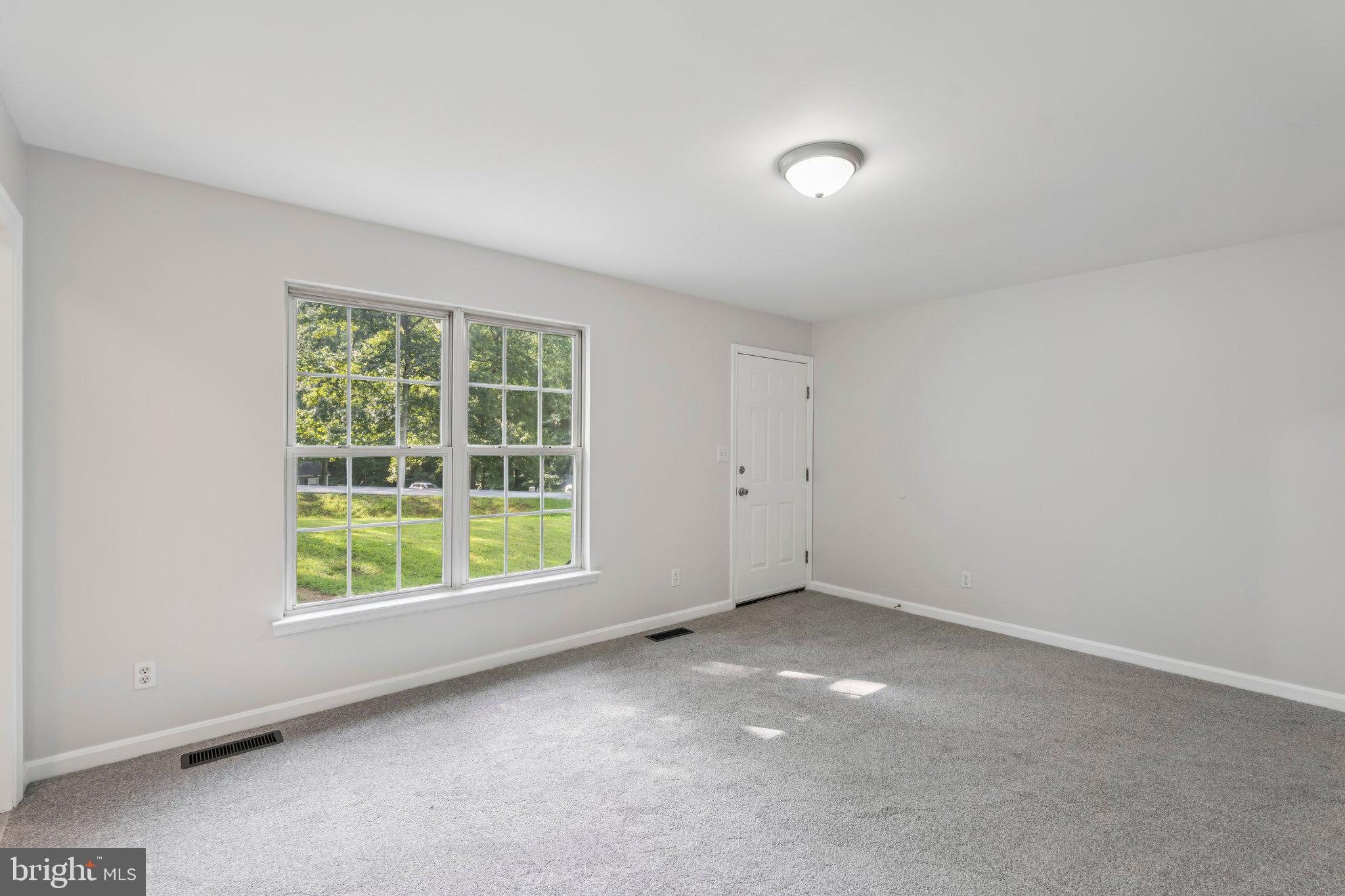 LAKE LAND OR - Residential