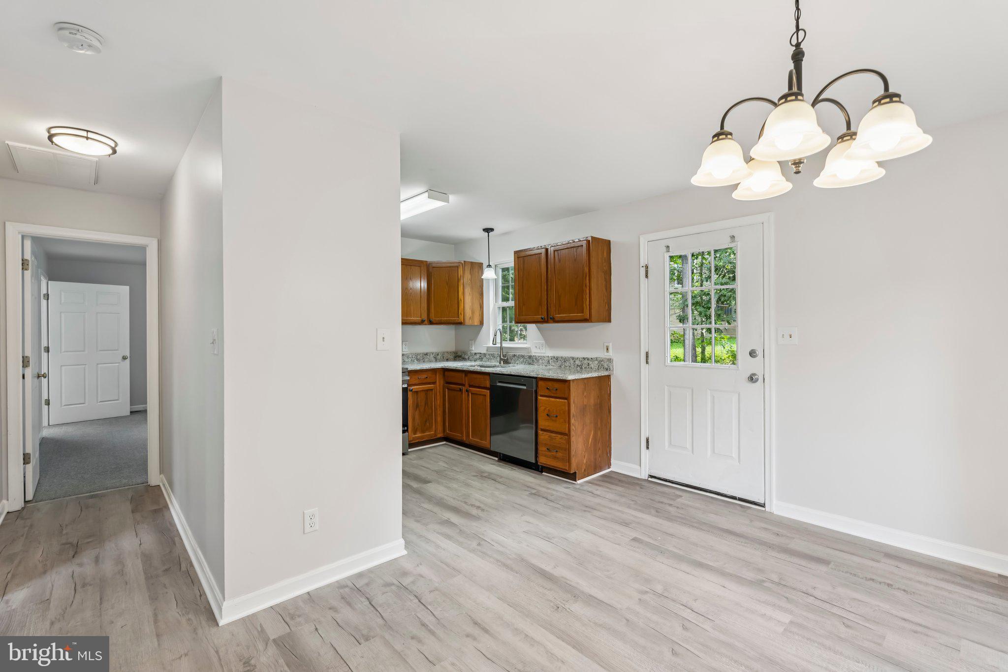 LAKE LAND OR - Residential