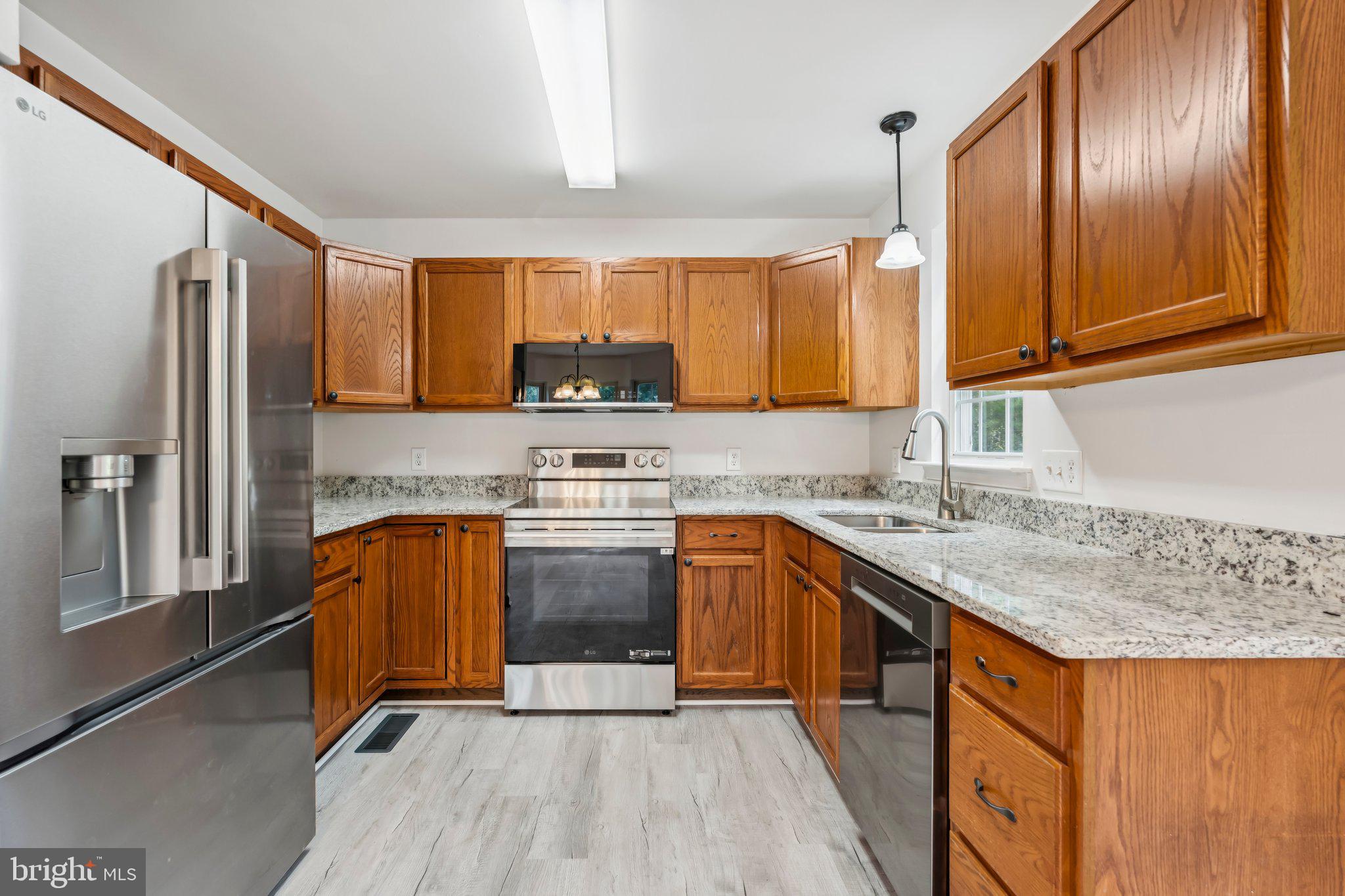 LAKE LAND OR - Residential