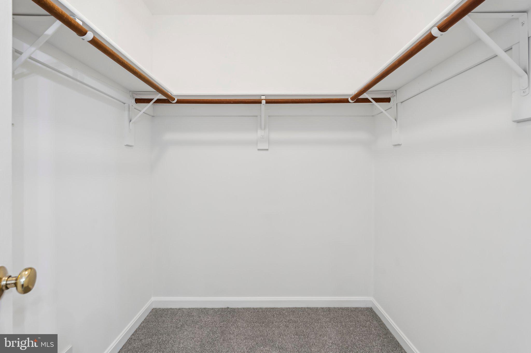 LAKE LAND OR - Residential