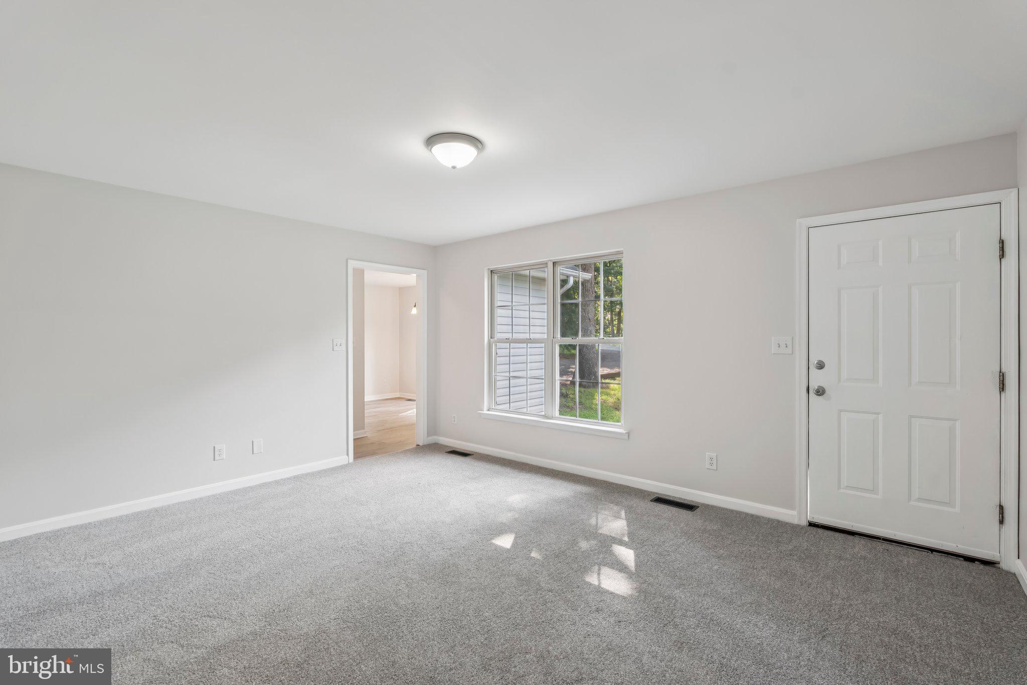 LAKE LAND OR - Residential