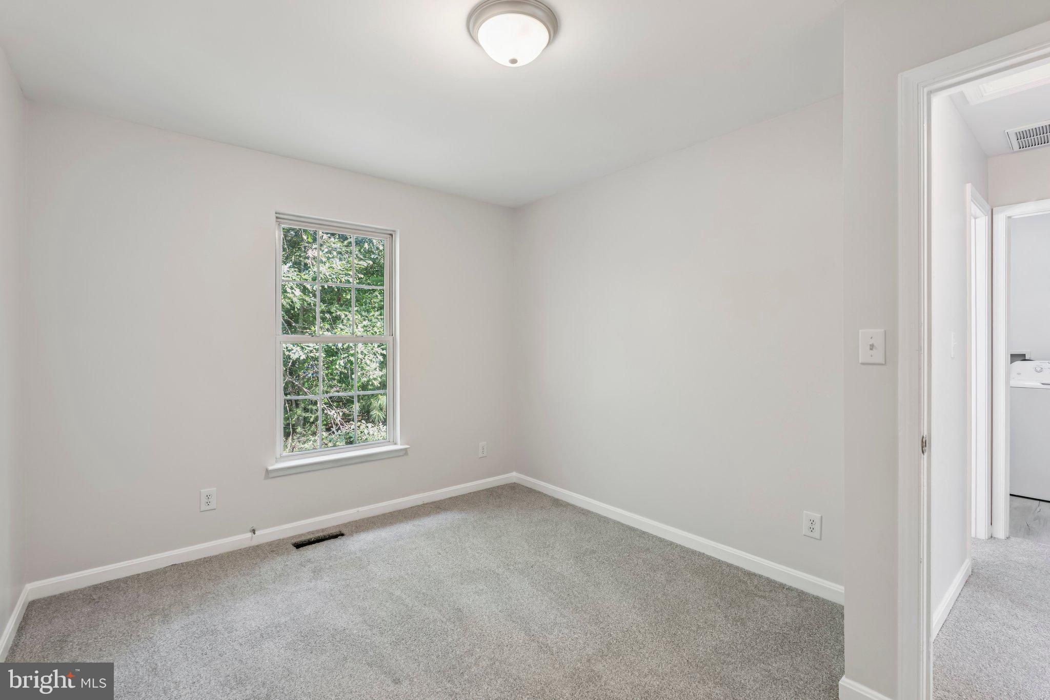 LAKE LAND OR - Residential