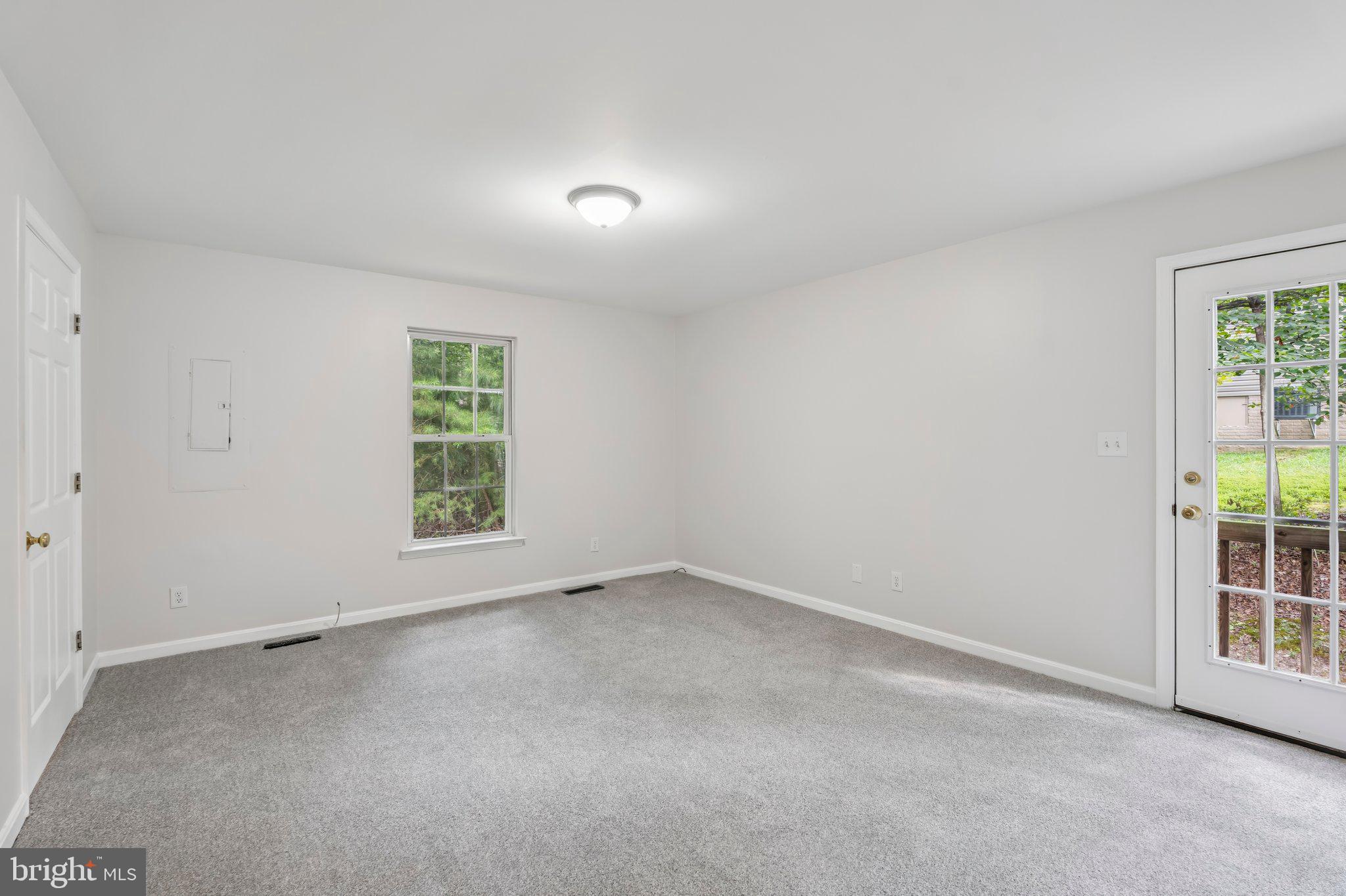 LAKE LAND OR - Residential