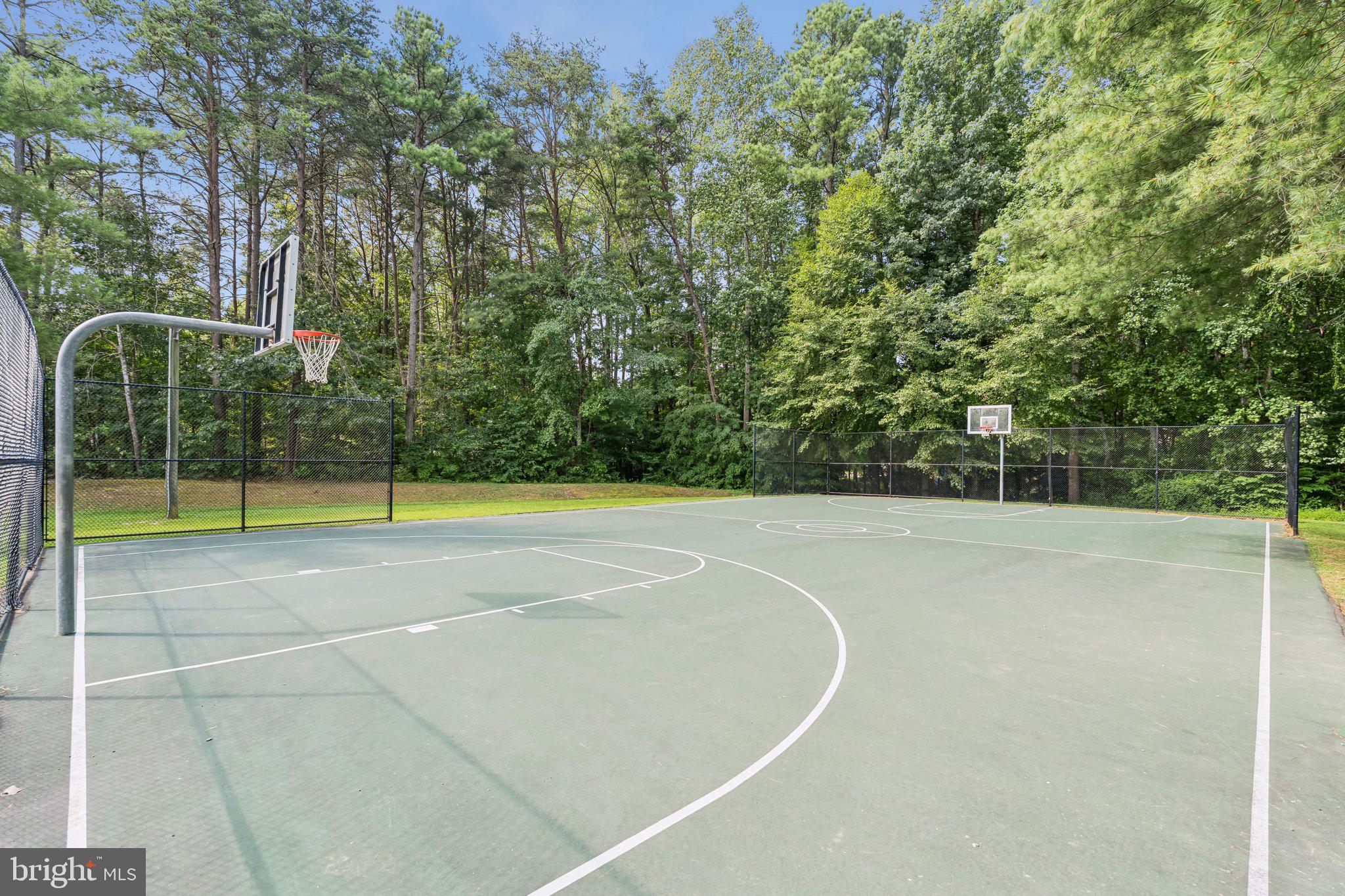 LAKE LAND OR - Residential