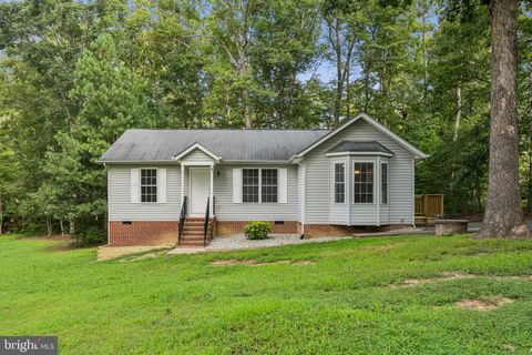 227 KENT DRIVE RUTHER GLEN VA 22546