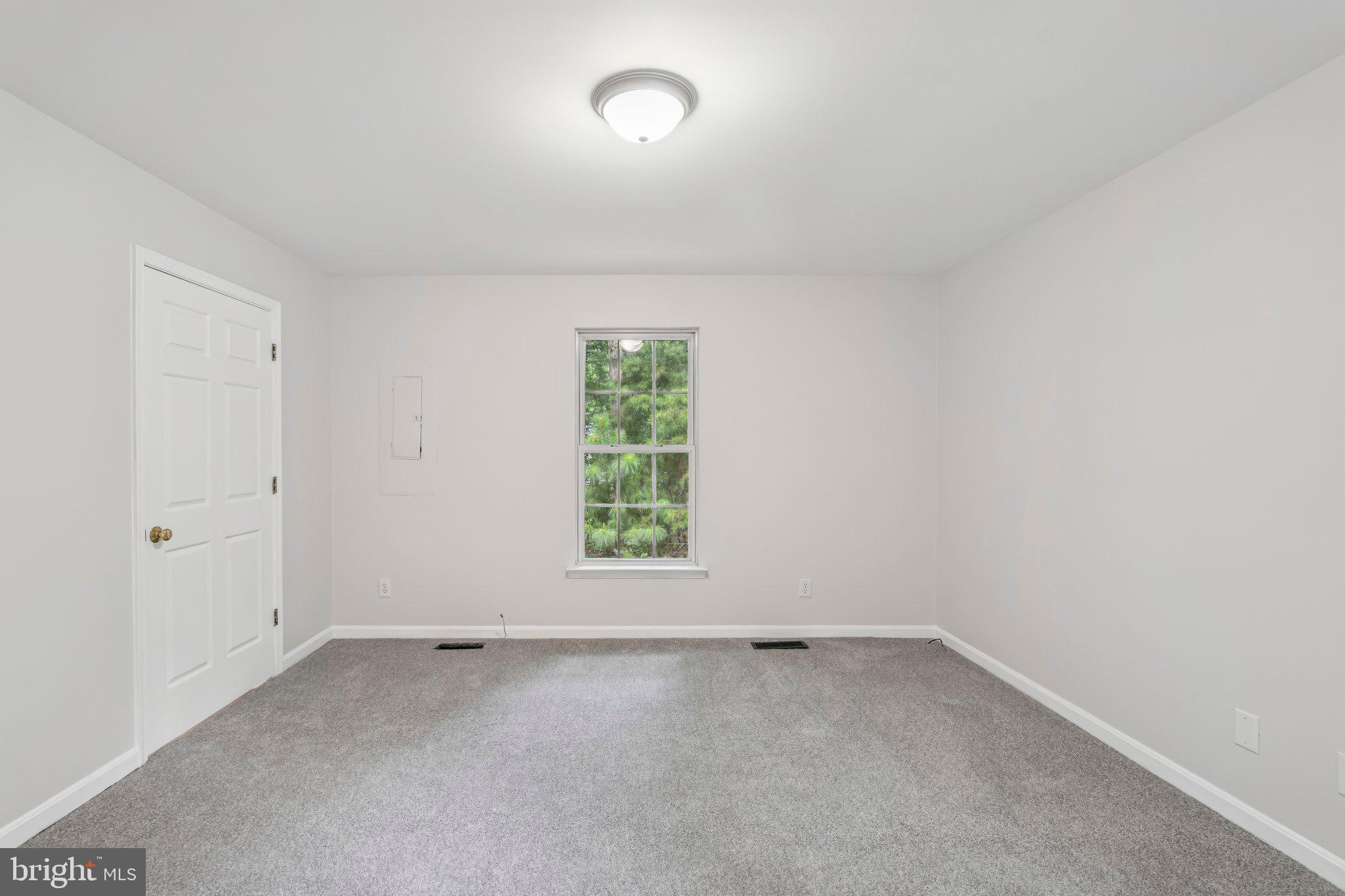 LAKE LAND OR - Residential