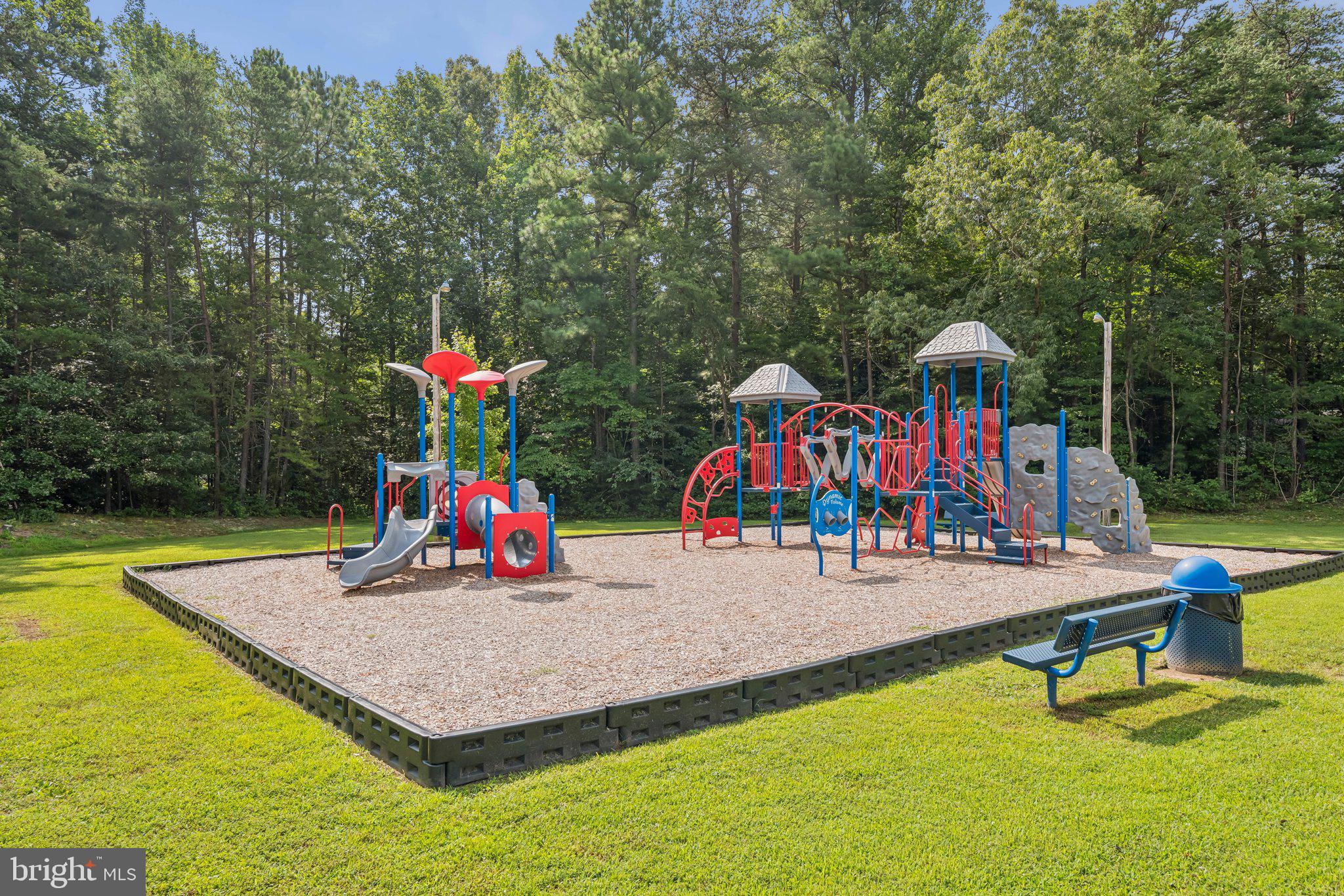 LAKE LAND OR - Residential