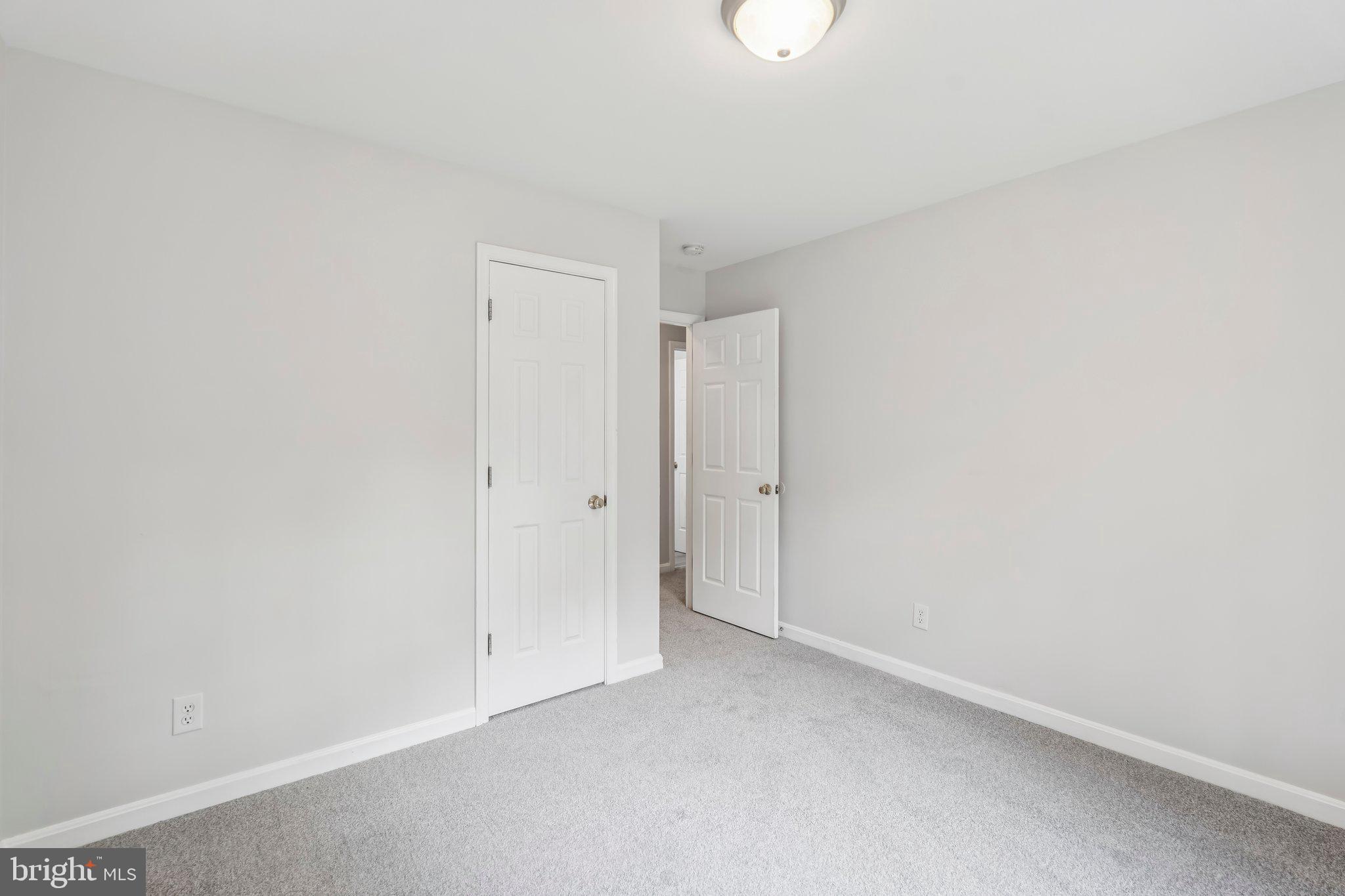 LAKE LAND OR - Residential