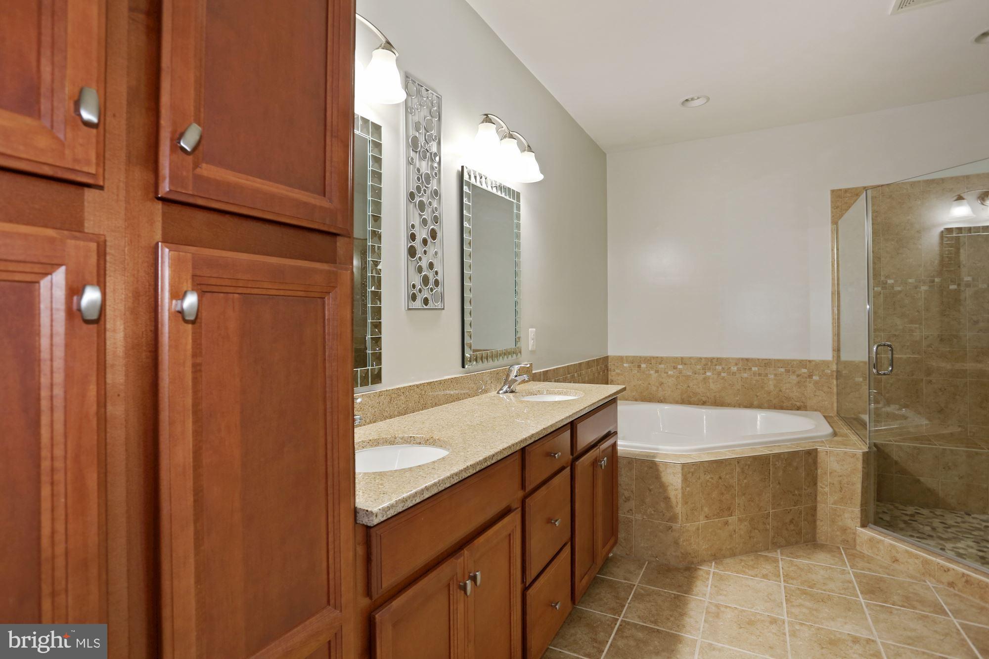 POTOMAC OVERLOOK AT NATIONAL HARBOR - Residential Lease