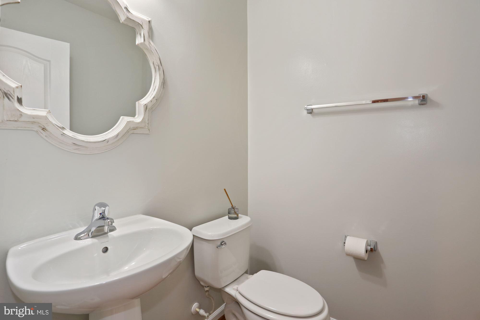 POTOMAC OVERLOOK AT NATIONAL HARBOR - Residential Lease