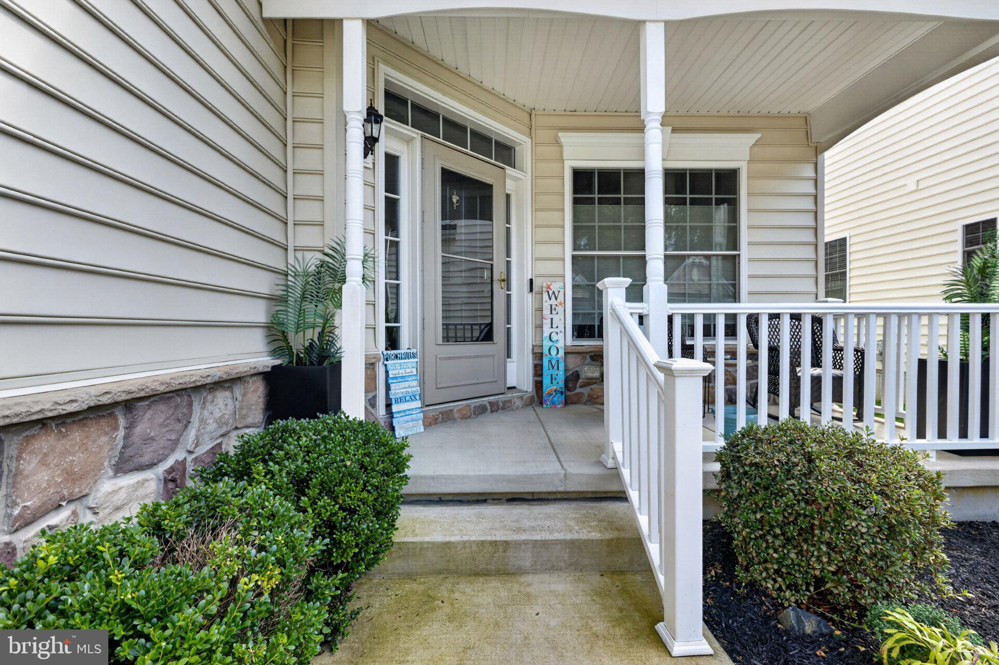 22 AZZURRI COURT