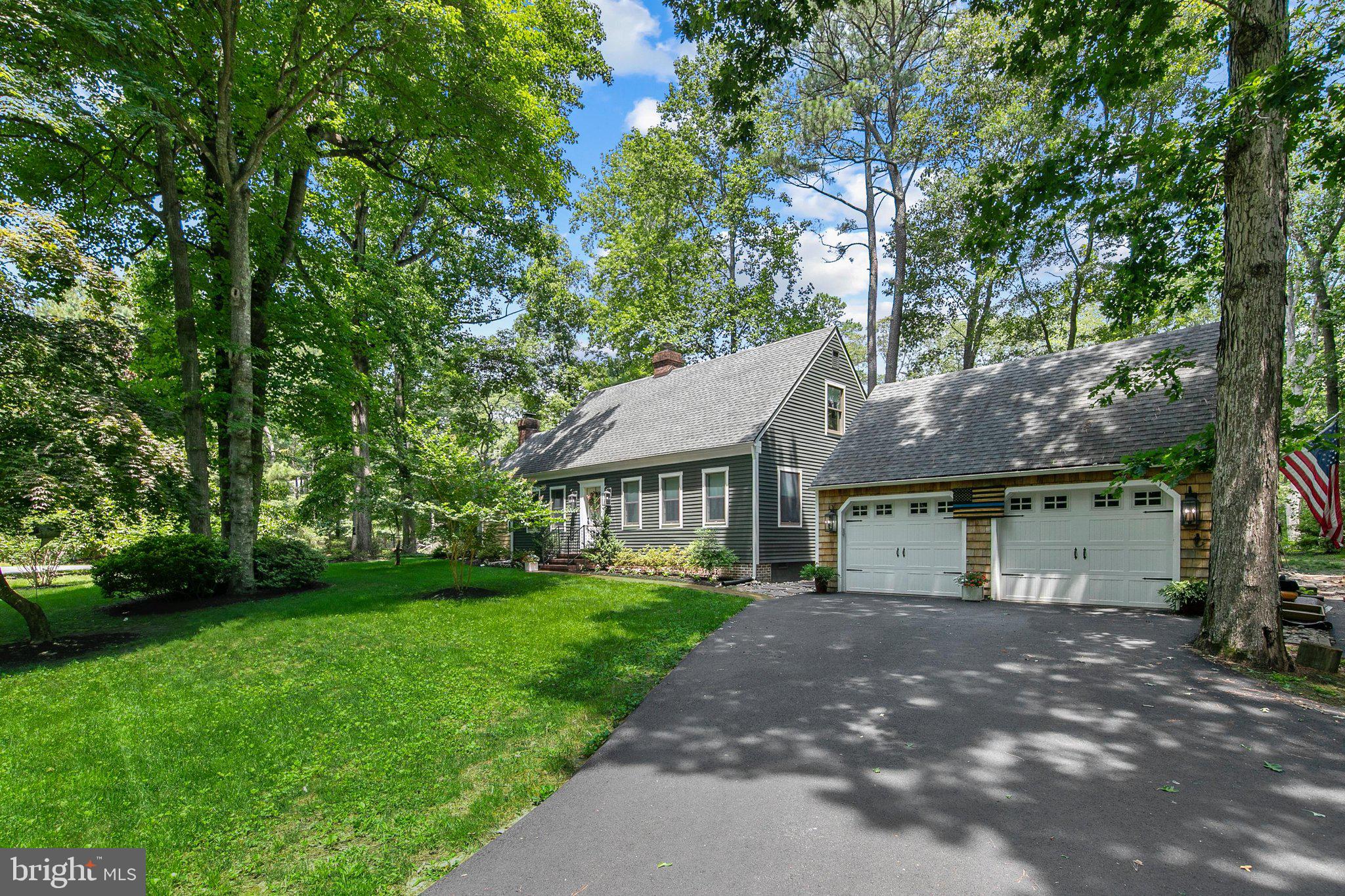 2 MALLARD DRIVE