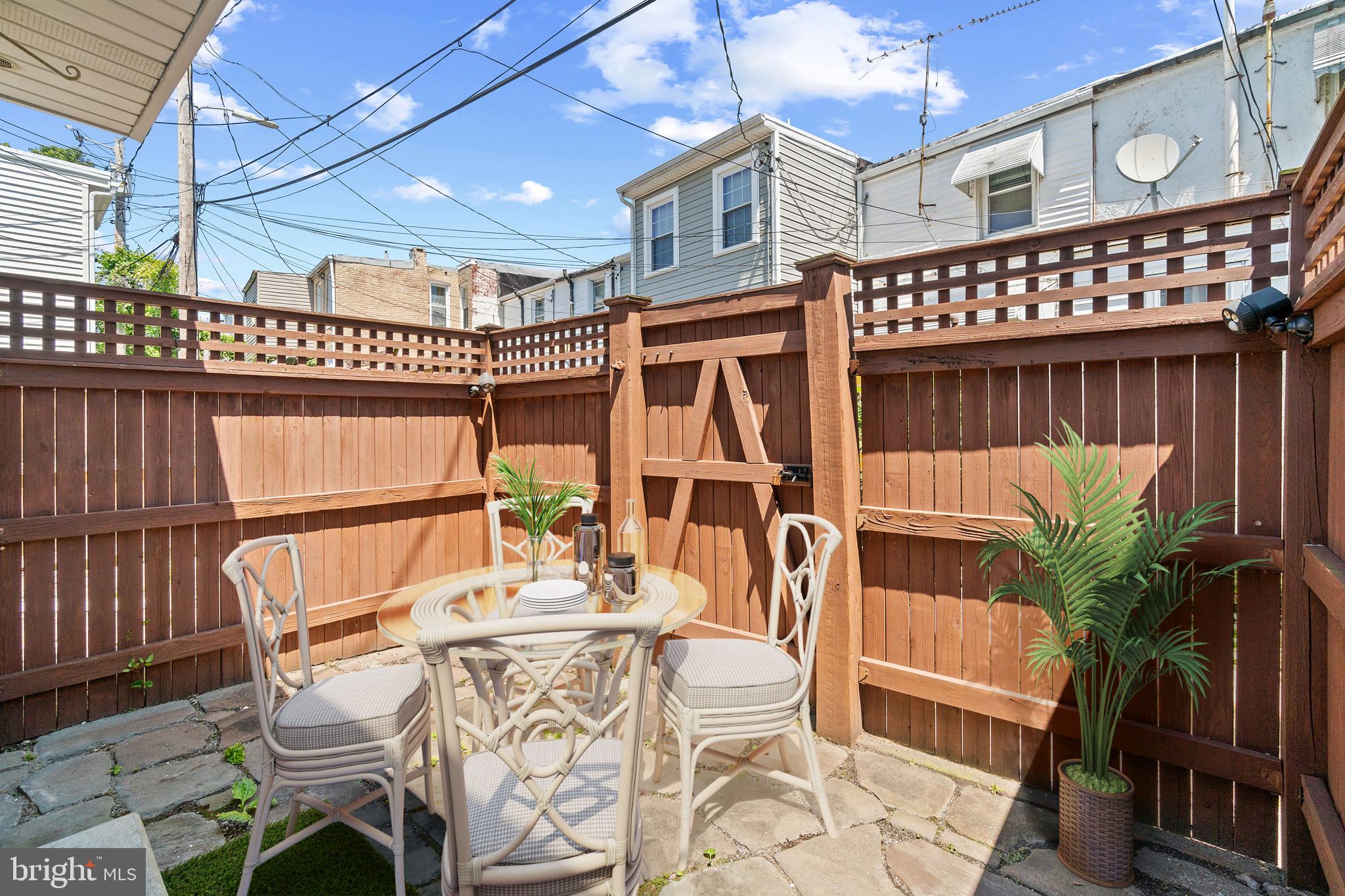 HAMPDEN HISTORIC DISTRICT - Residential