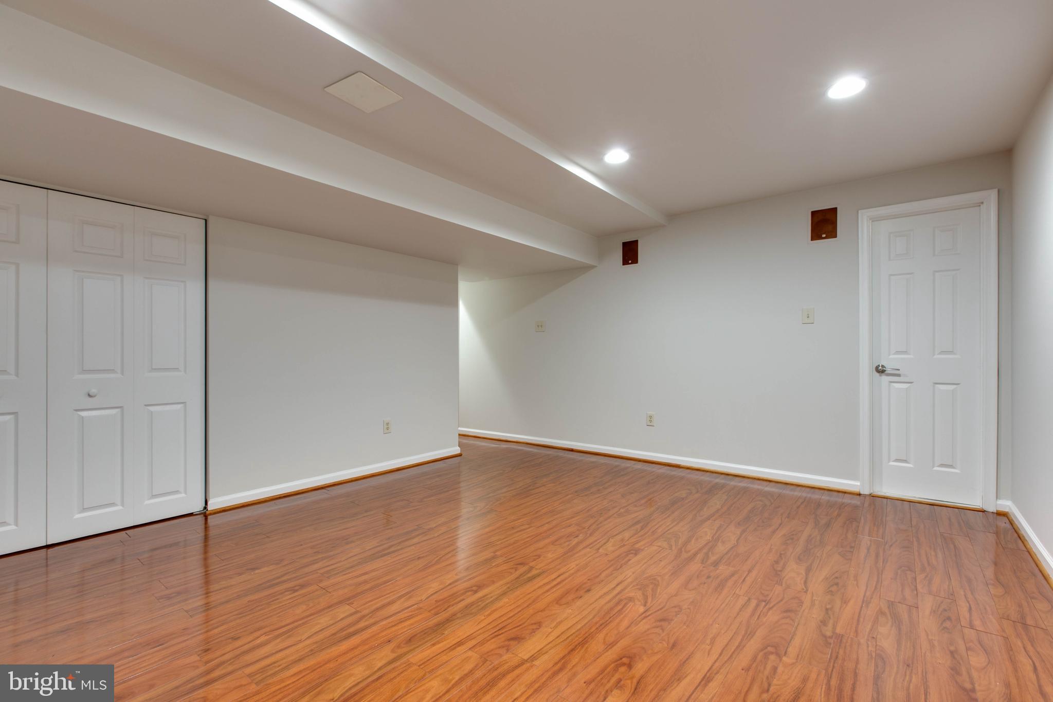 WATERFORD PARK - Residential