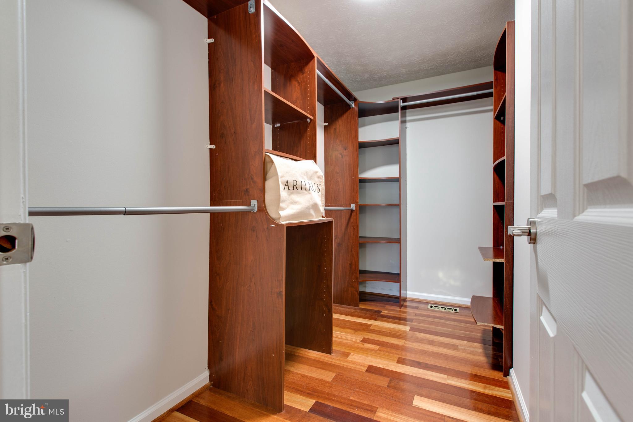 WATERFORD PARK - Residential