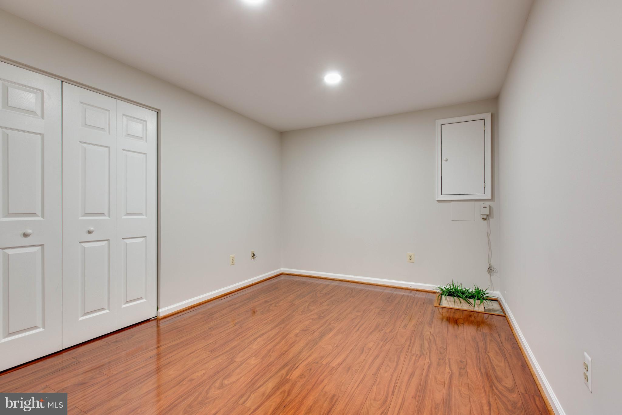 WATERFORD PARK - Residential