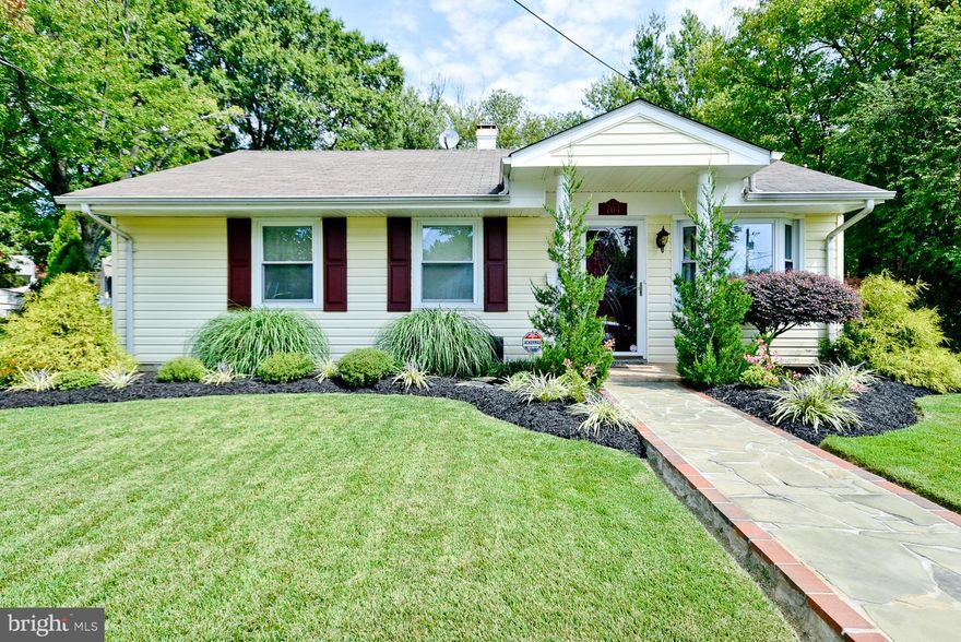 Beautiful well kept home on a large lot. Home has more than enough space for entertaining. The open floor plan consists of a gorgeous kitchen, updated appliances, tiled bathroom, pantry area and addition which was all completed in 2006. Meticulously manicured lawn w/ spacious backyard that has gazebo w/ electricity, garden, playground, and stoned walking path. Come check this home out!!