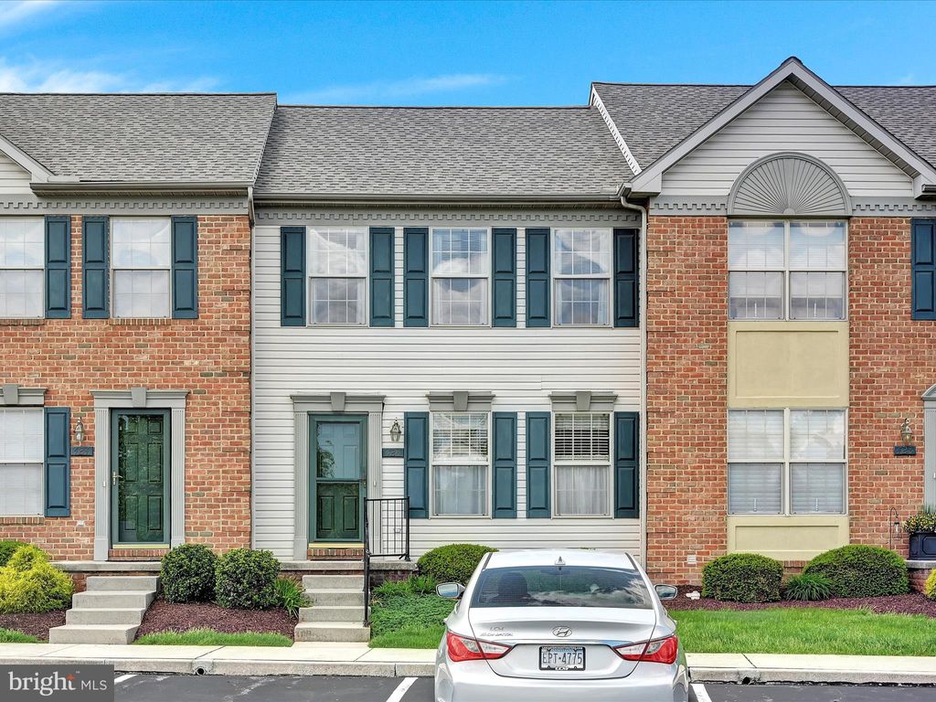 Photo of 426 Cobblestone Lane, LANCASTER, PA 17601 (MLS # PALA2069666)