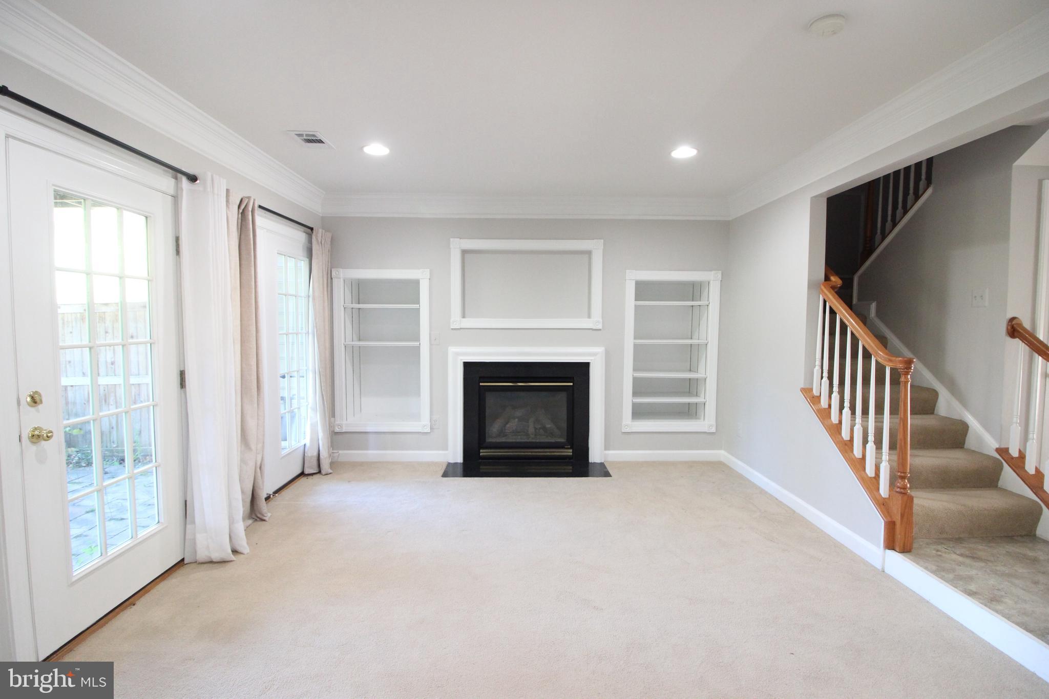 STONE CREEK CROSSING - Residential Lease