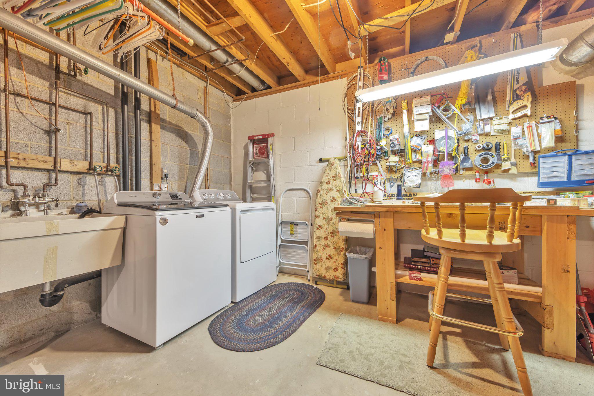 BURKE CENTRE - Residential