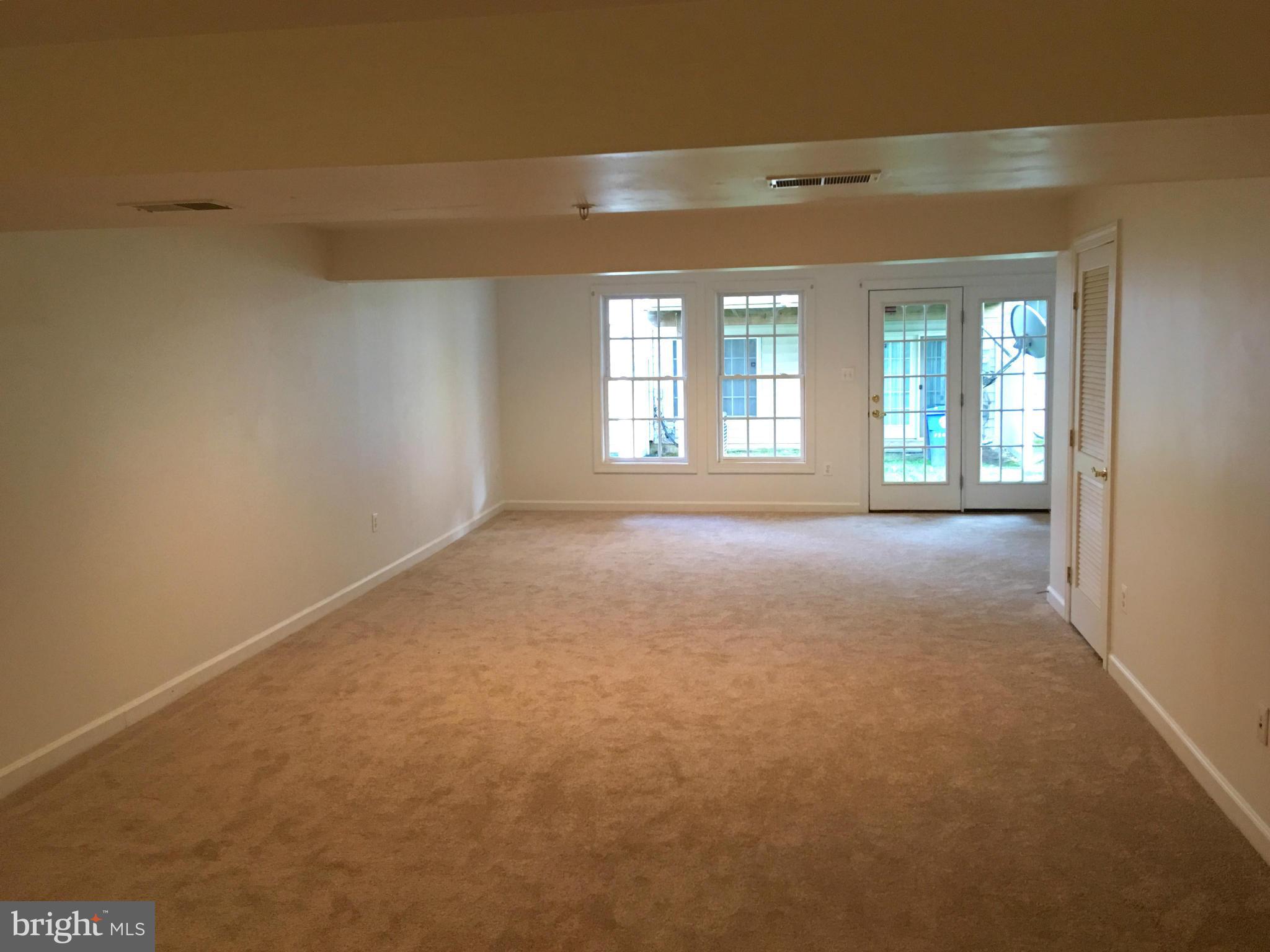 POTOMAC CHASE - Residential