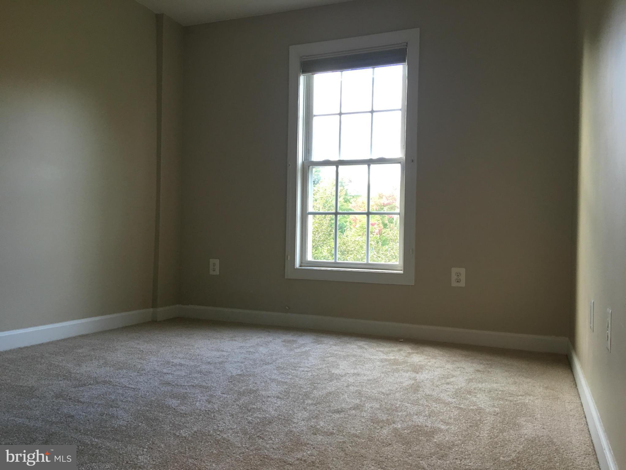 POTOMAC CHASE - Residential