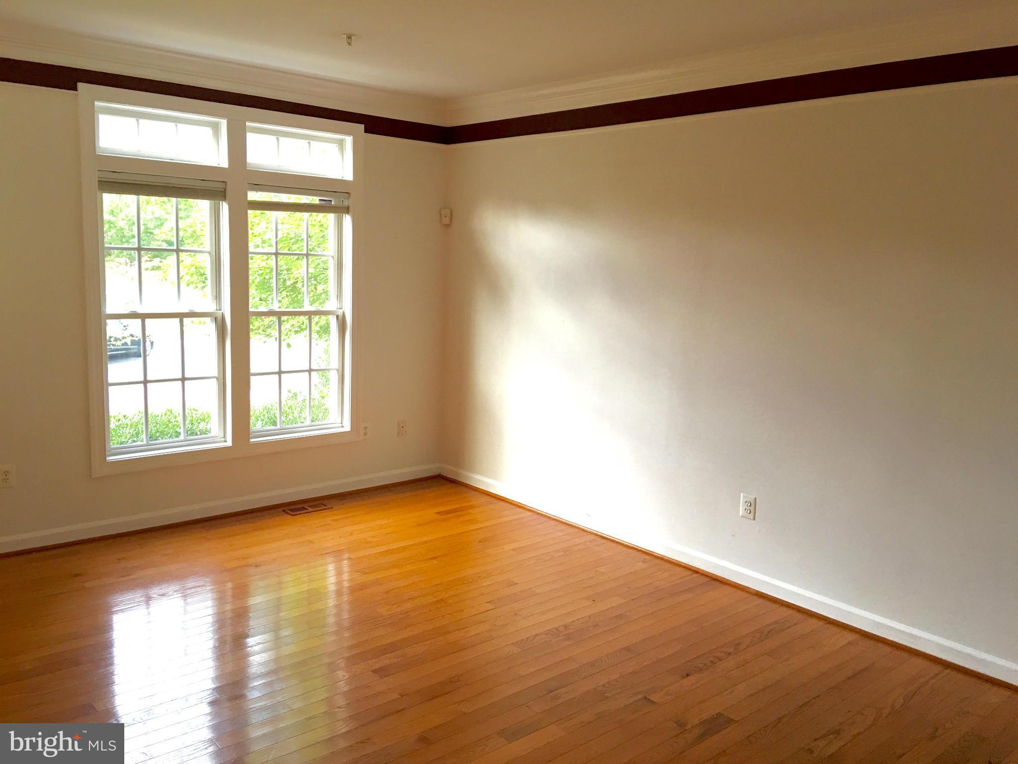 POTOMAC CHASE - Residential