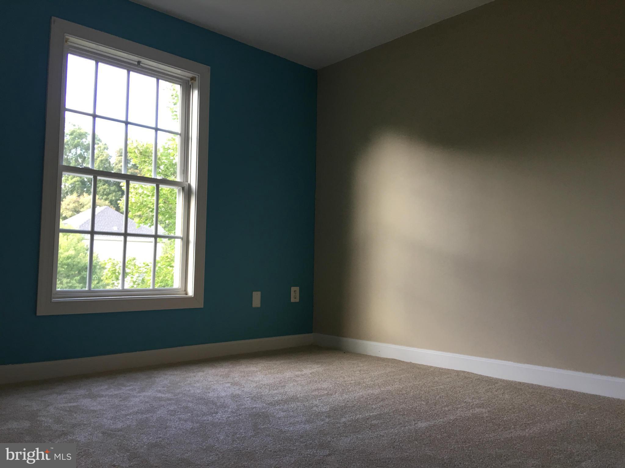 POTOMAC CHASE - Residential