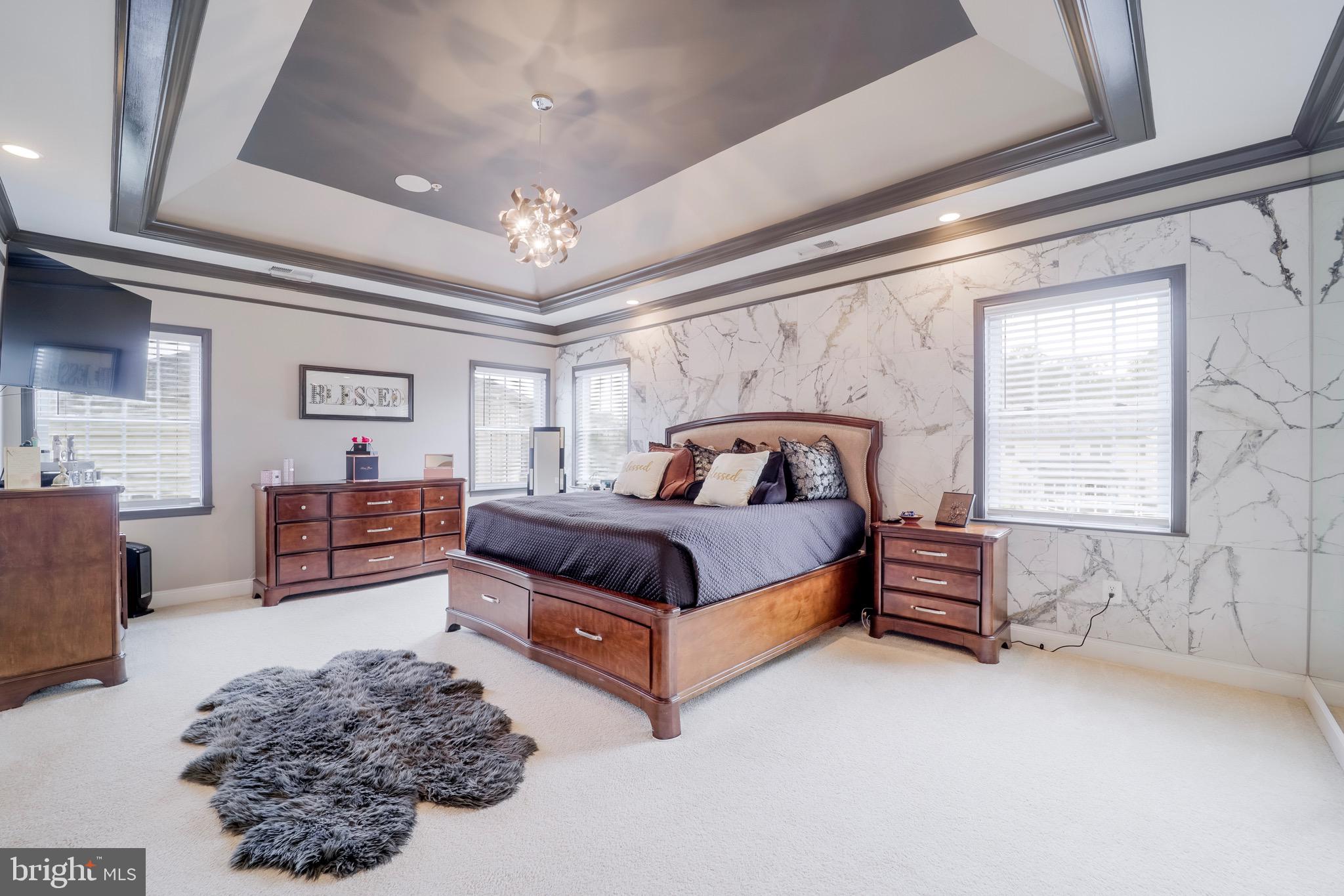 MARLBORO RIDGE - Residential