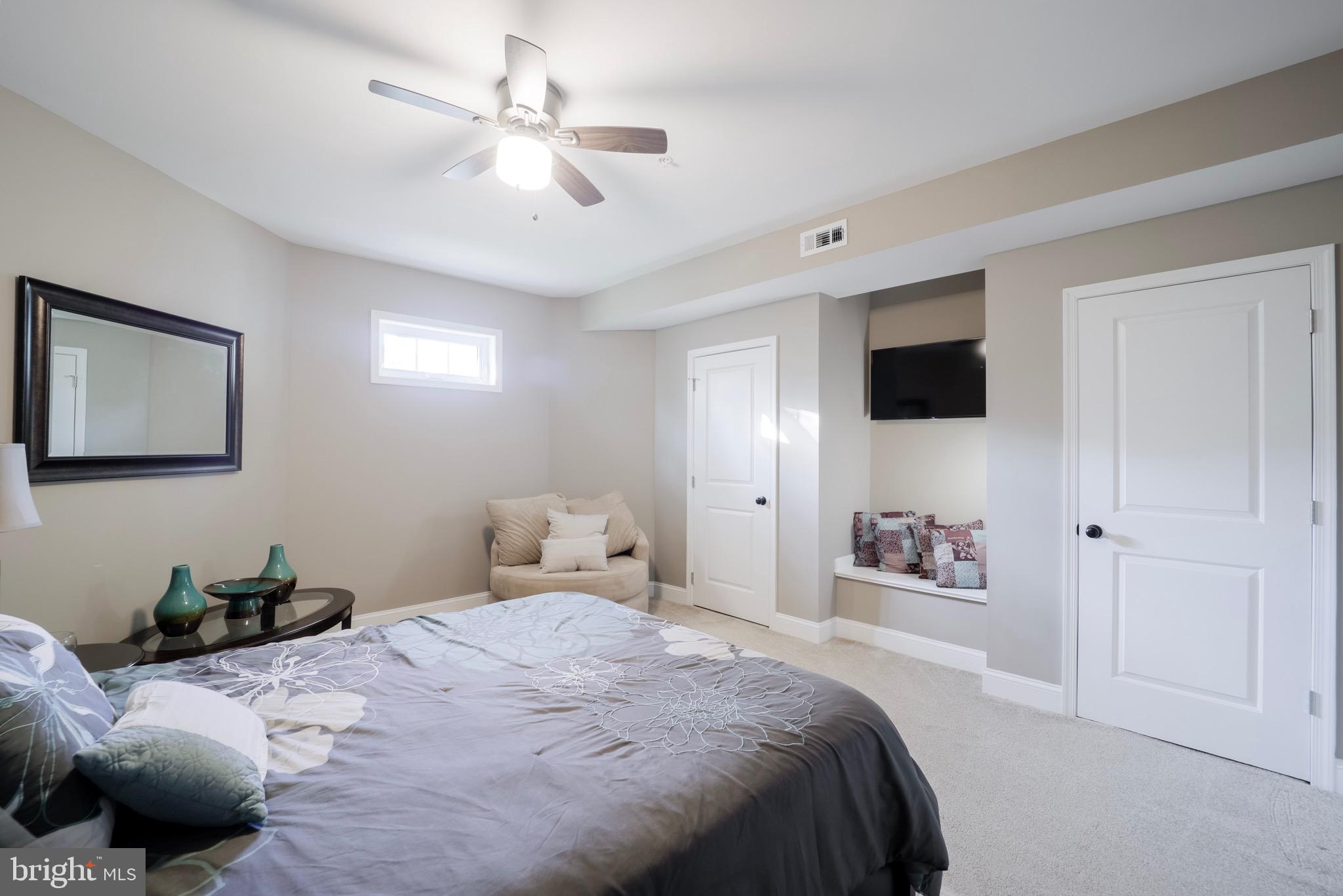 MARLBORO RIDGE - Residential