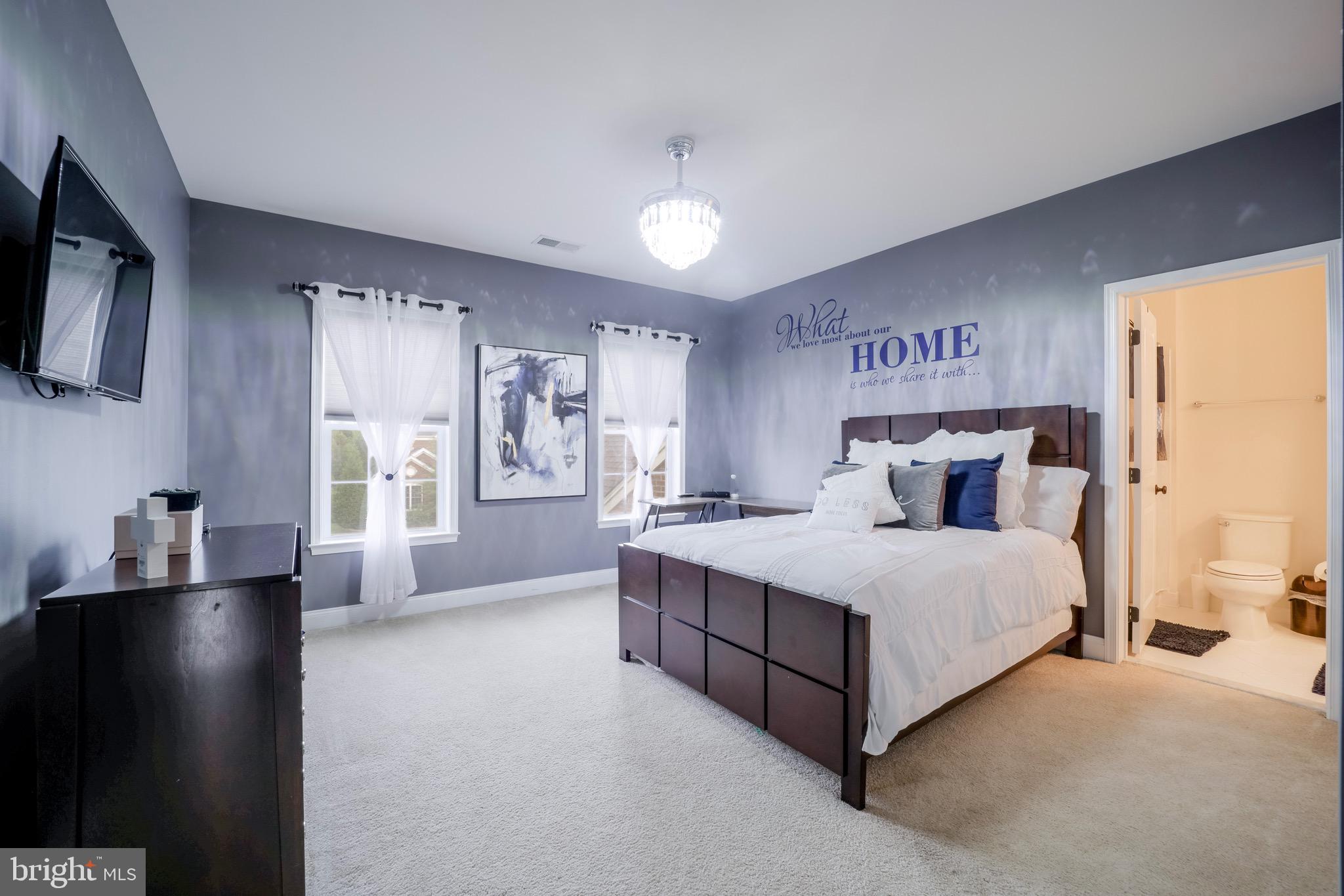 MARLBORO RIDGE - Residential