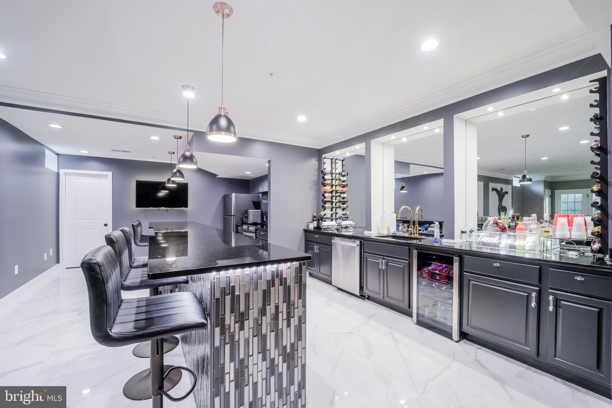 MARLBORO RIDGE - Residential