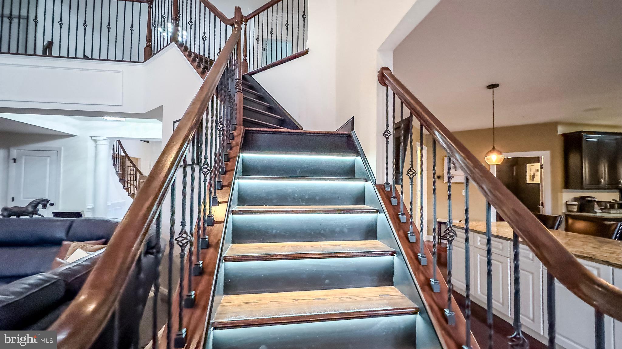 MARLBORO RIDGE - Residential