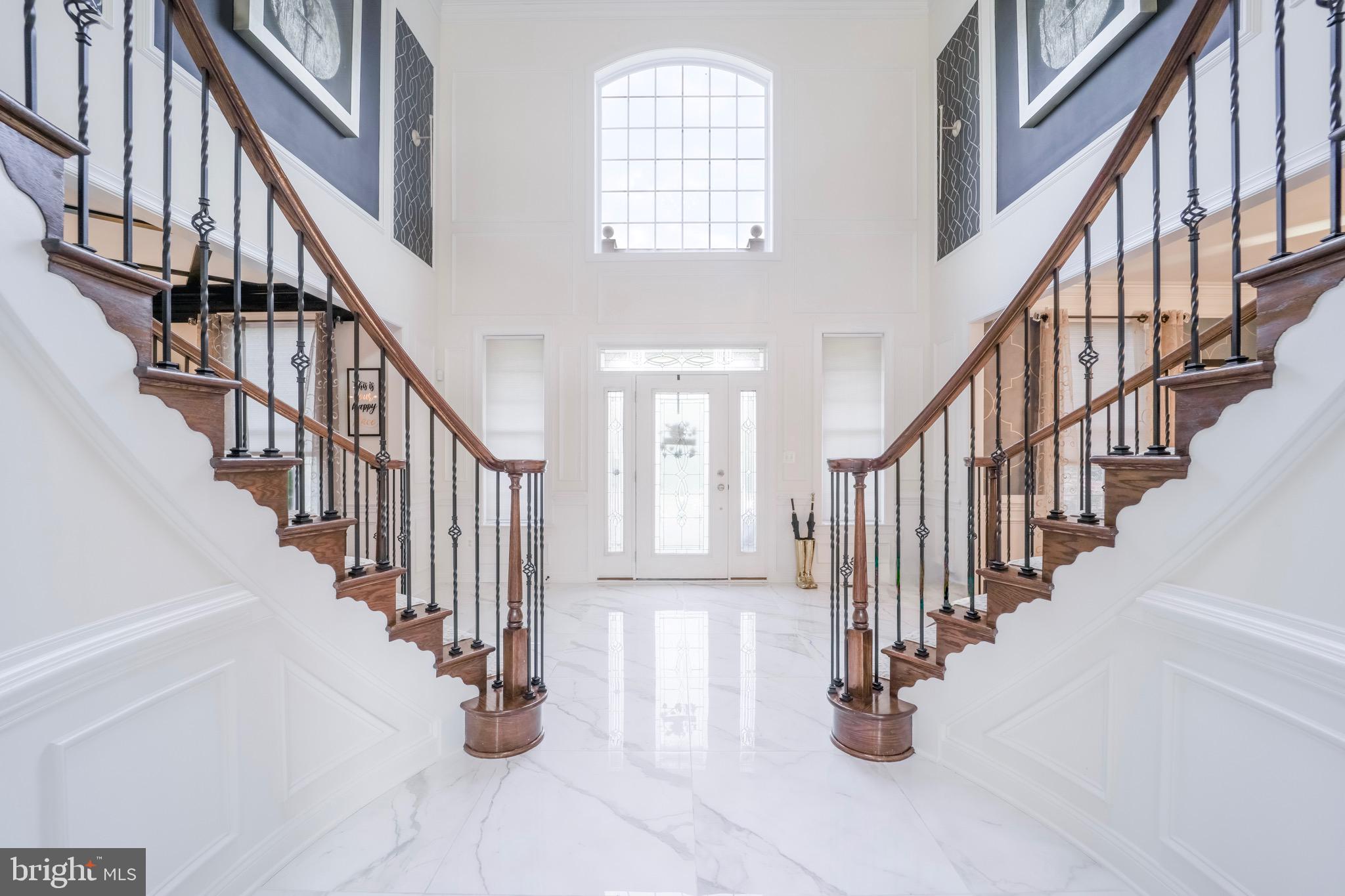 MARLBORO RIDGE - Residential