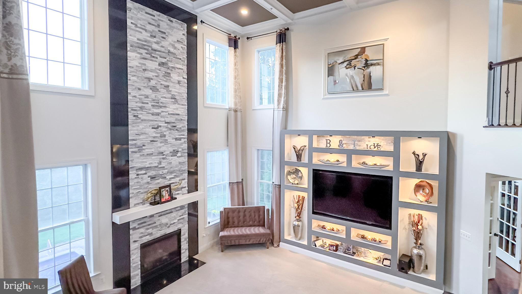 MARLBORO RIDGE - Residential