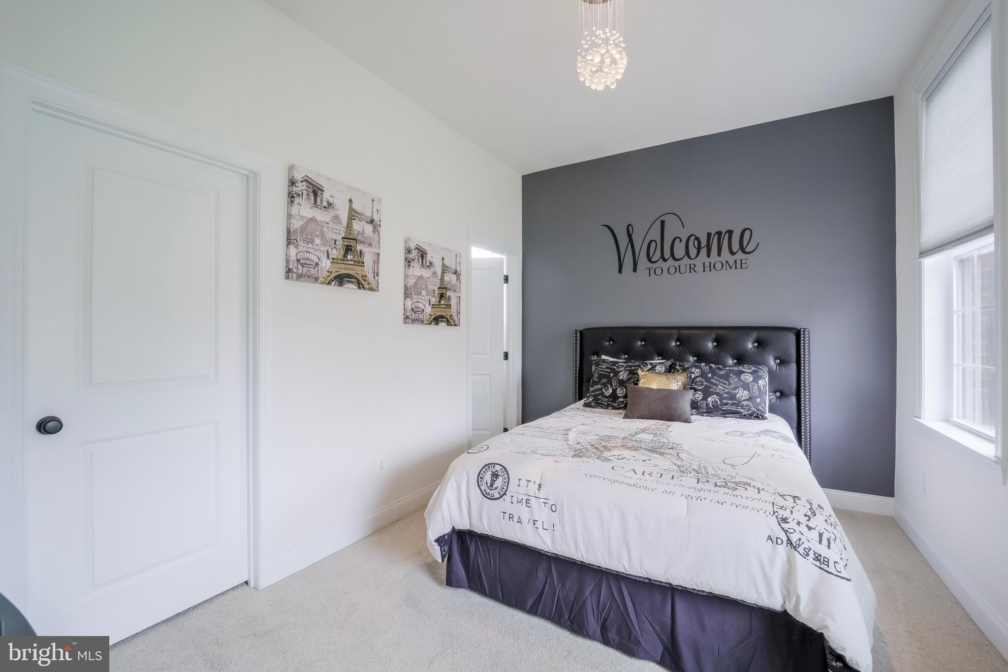 MARLBORO RIDGE - Residential