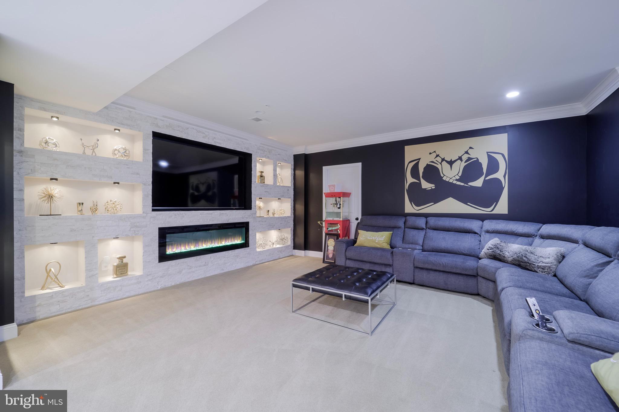 MARLBORO RIDGE - Residential