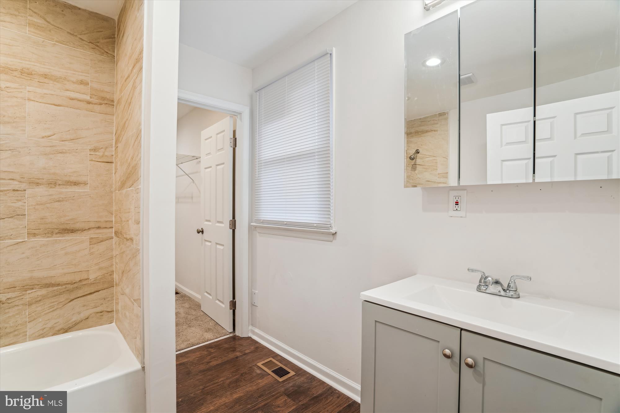 GR CAPITOL HEIGHTS - Residential