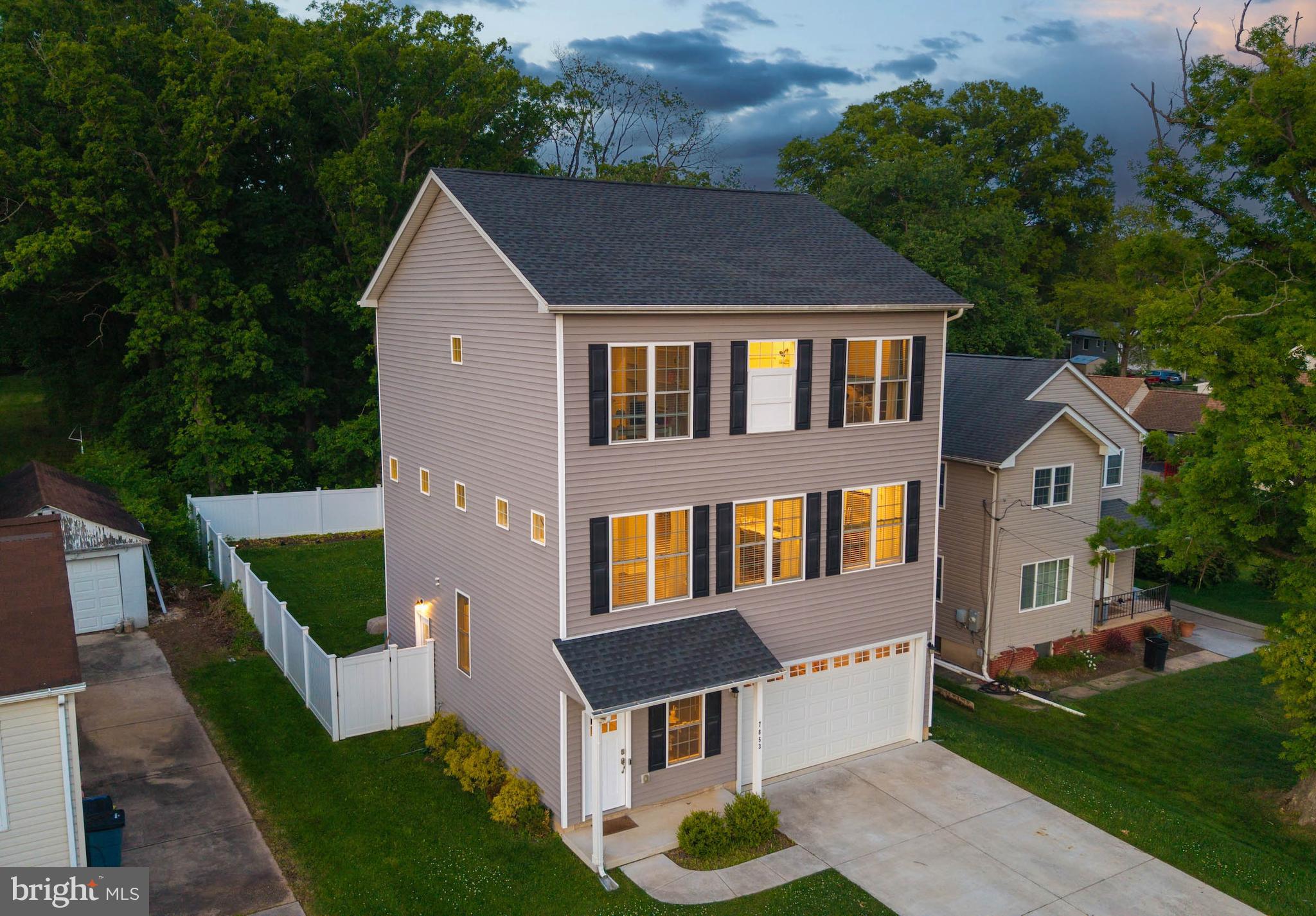 ROSEDALE - Residential