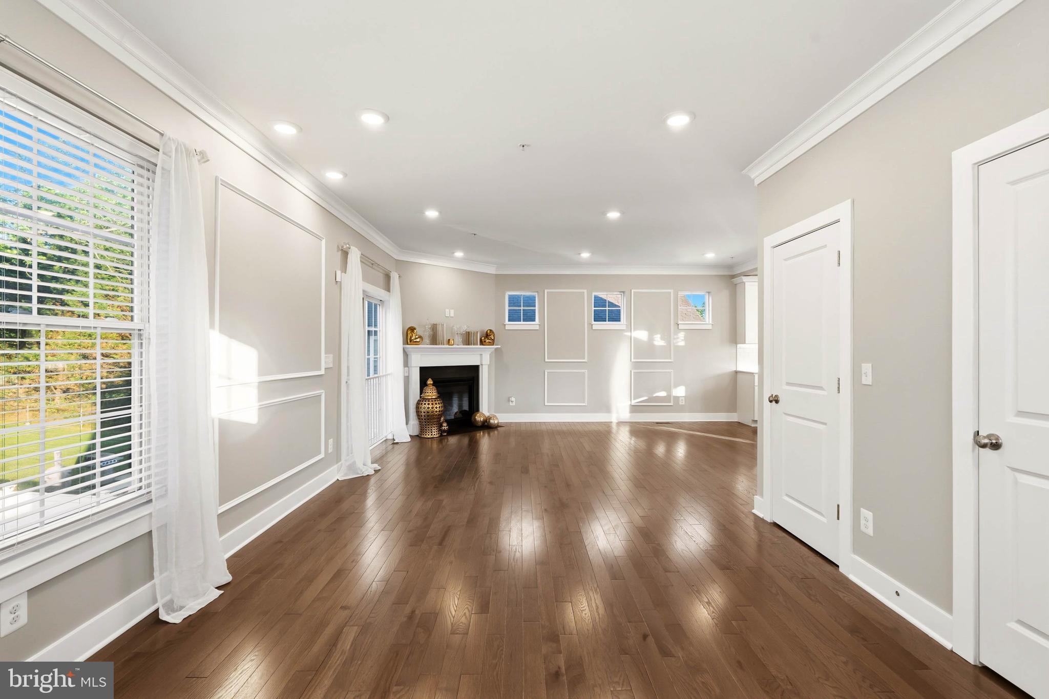 ROSEDALE - Residential