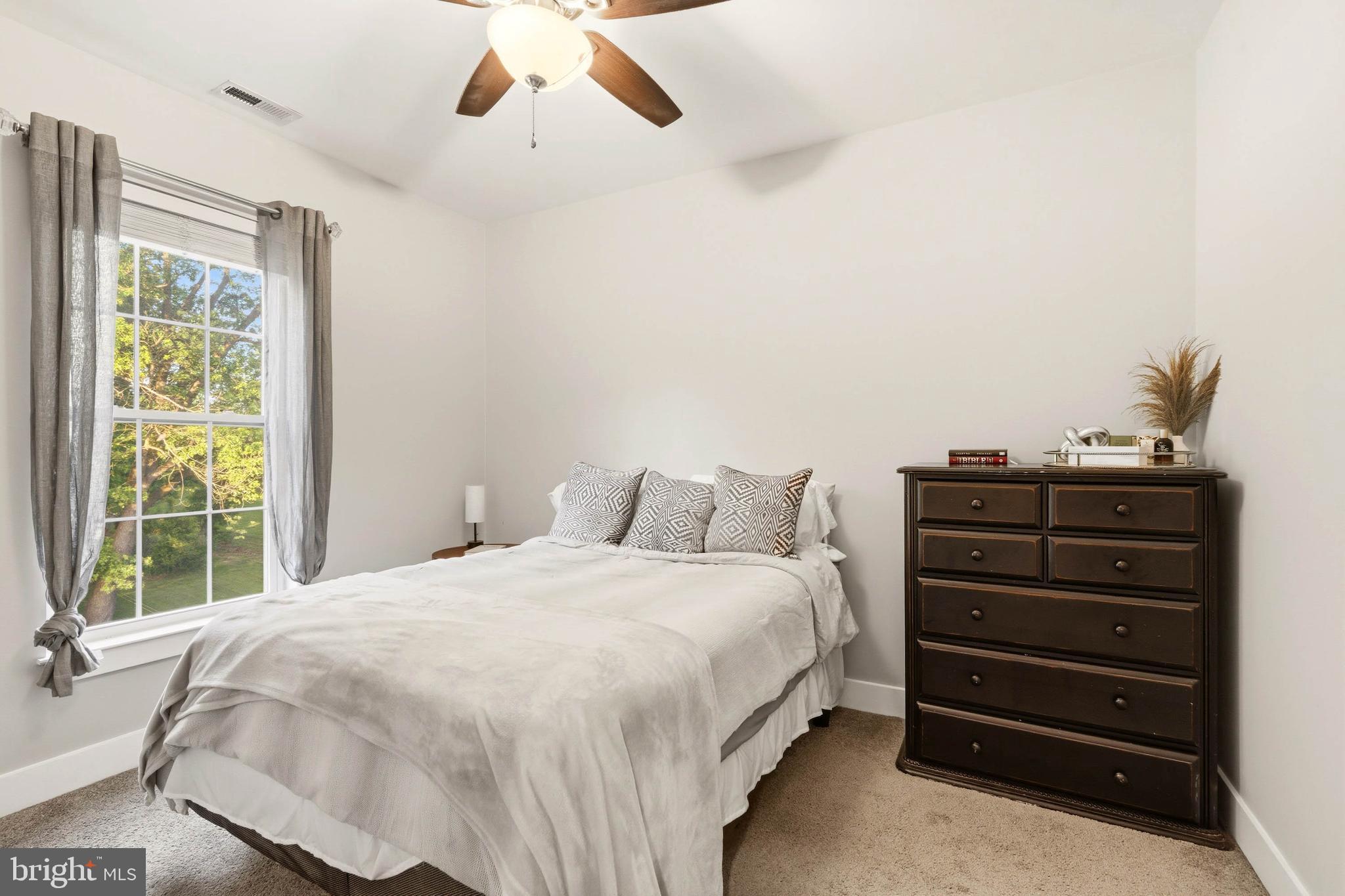 ROSEDALE - Residential