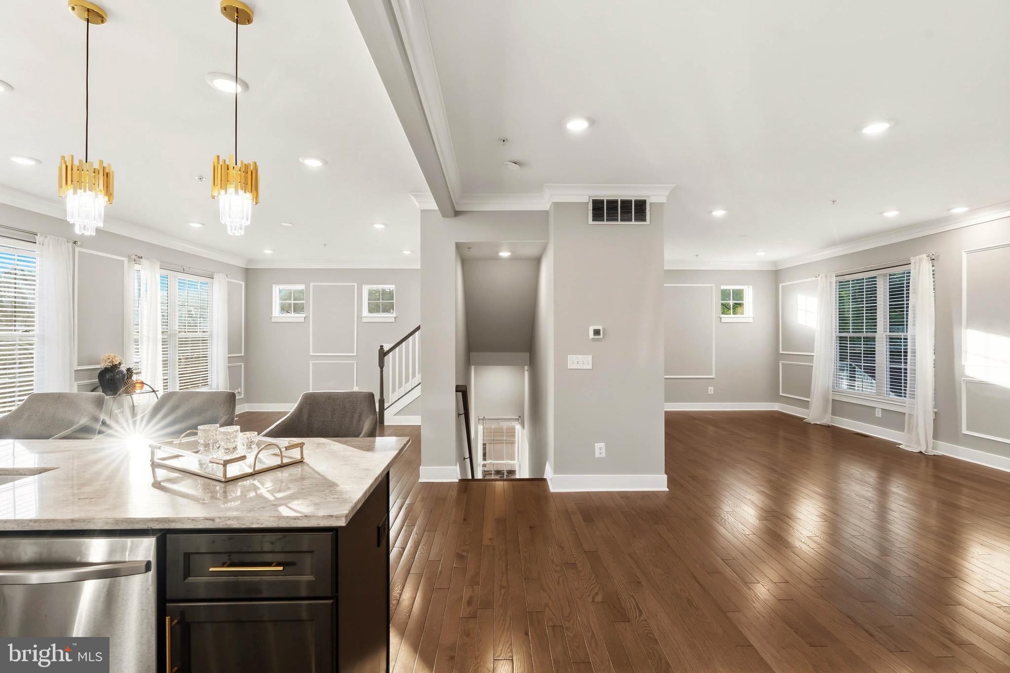 ROSEDALE - Residential