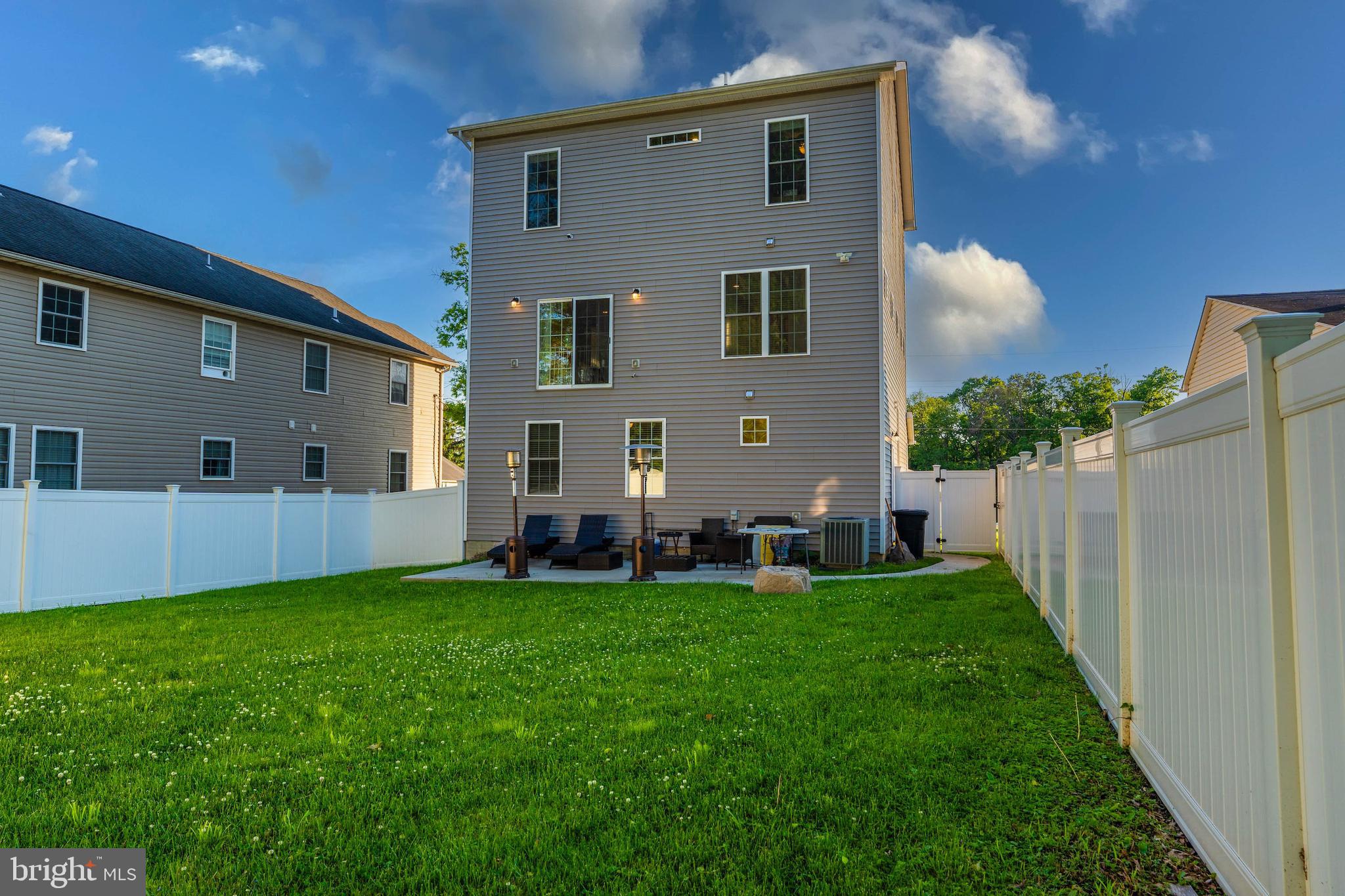 ROSEDALE - Residential