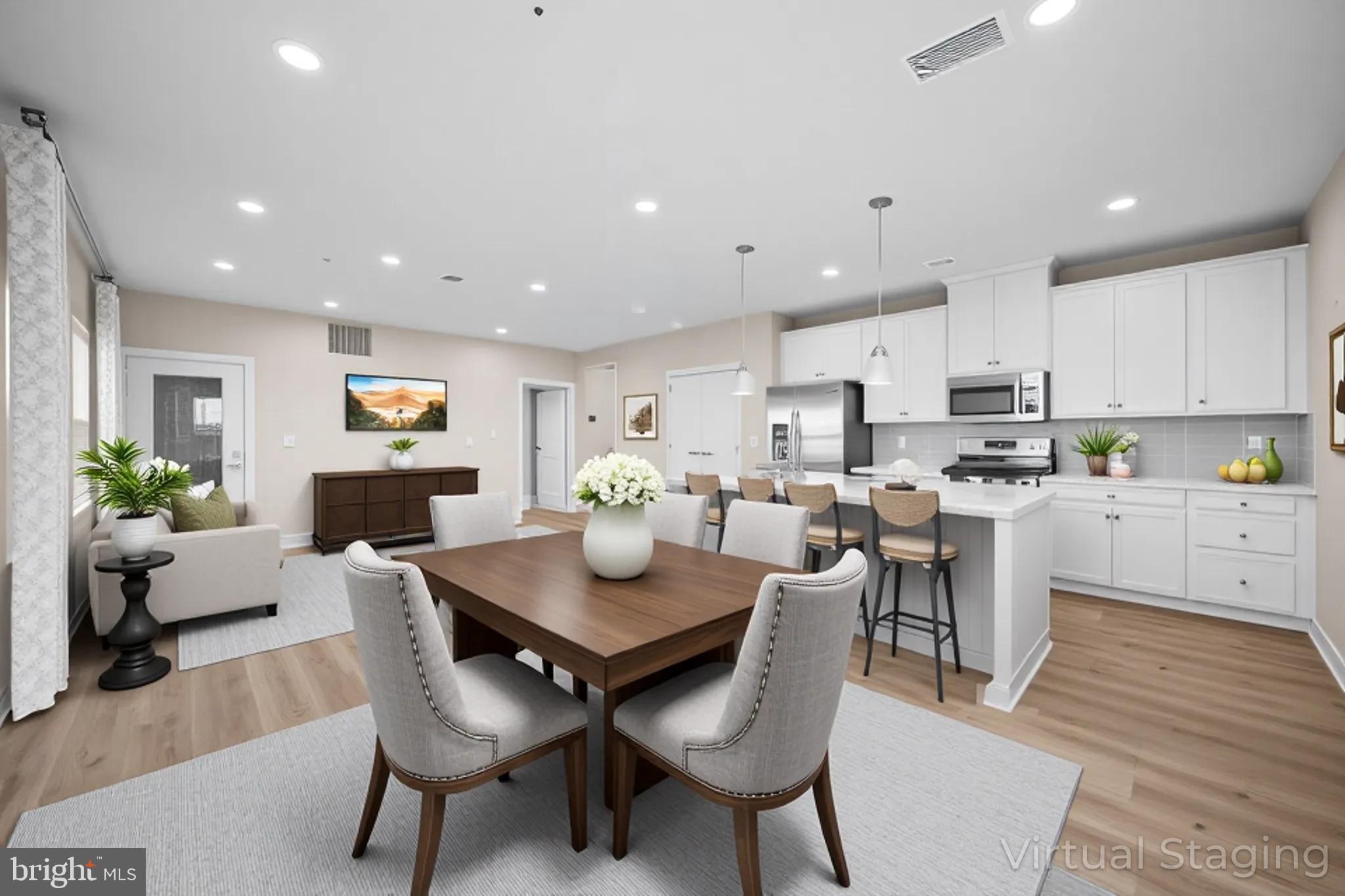 LOUDOUN VIEW CONDO FLATS - Residential