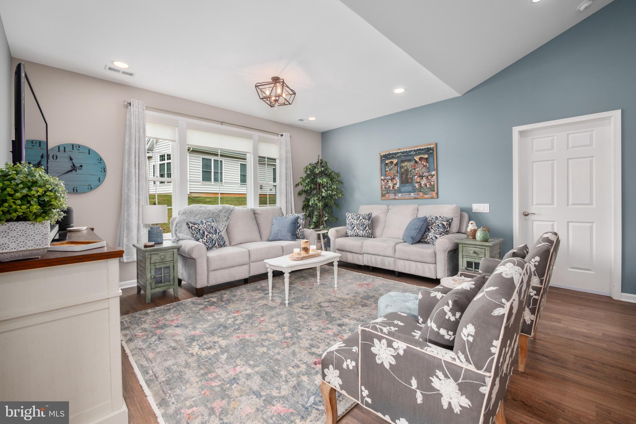 TRADITIONS OF AMERICA AT GREEN POND - Residential