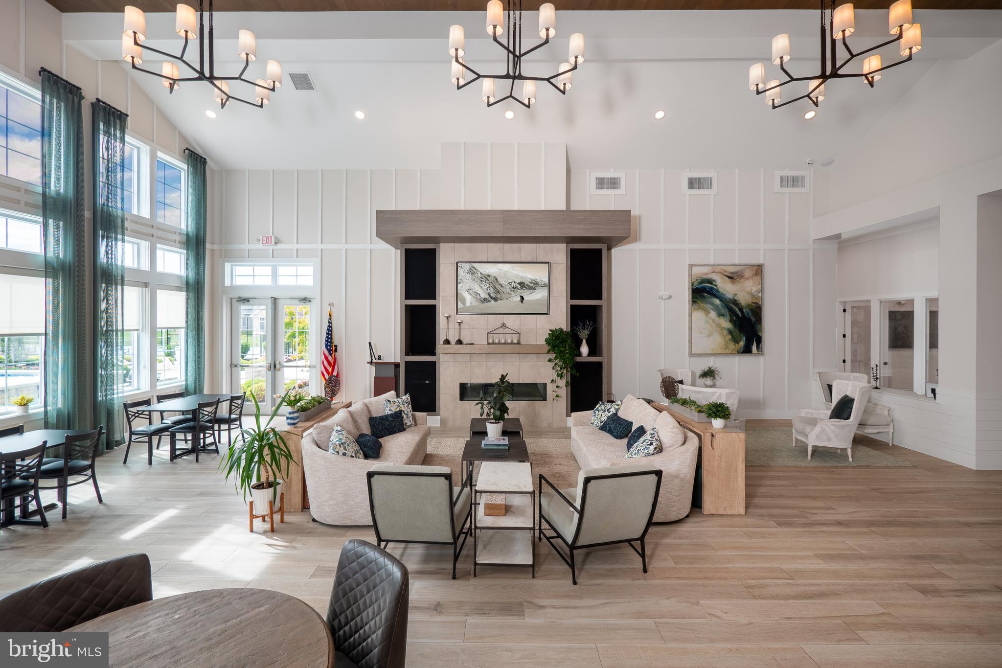 TRADITIONS OF AMERICA AT GREEN POND - Residential