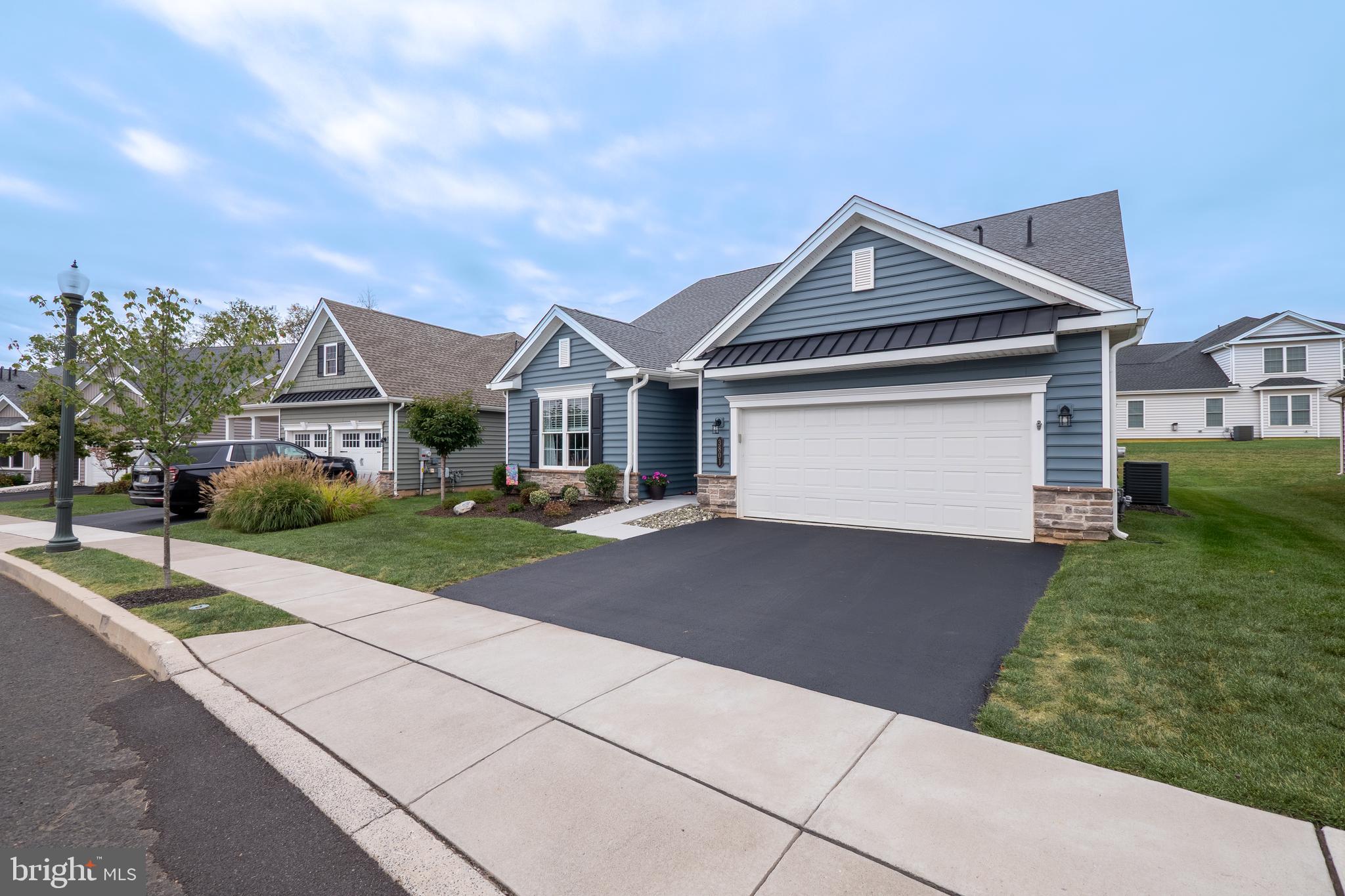 TRADITIONS OF AMERICA AT GREEN POND - Residential